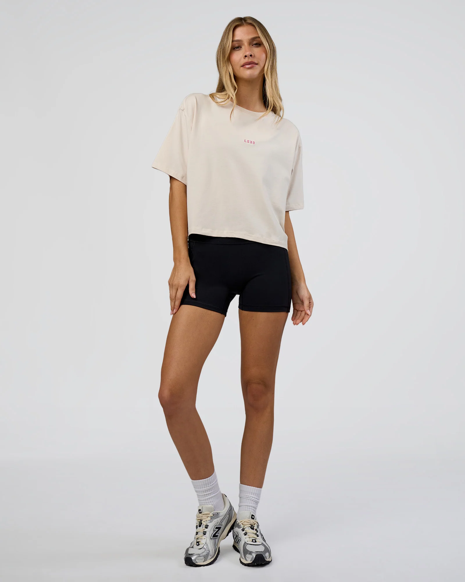 17818-go-to-heavyweight-flxcotton-graphic-skimmer-tee-off-white-multi-5.webp Go-To Heavyweight FLXCotton Graphic Skimmer Tee - Off White-Multi