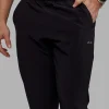 17835-lift-jogger-black-3.webp Lift Jogger - Black