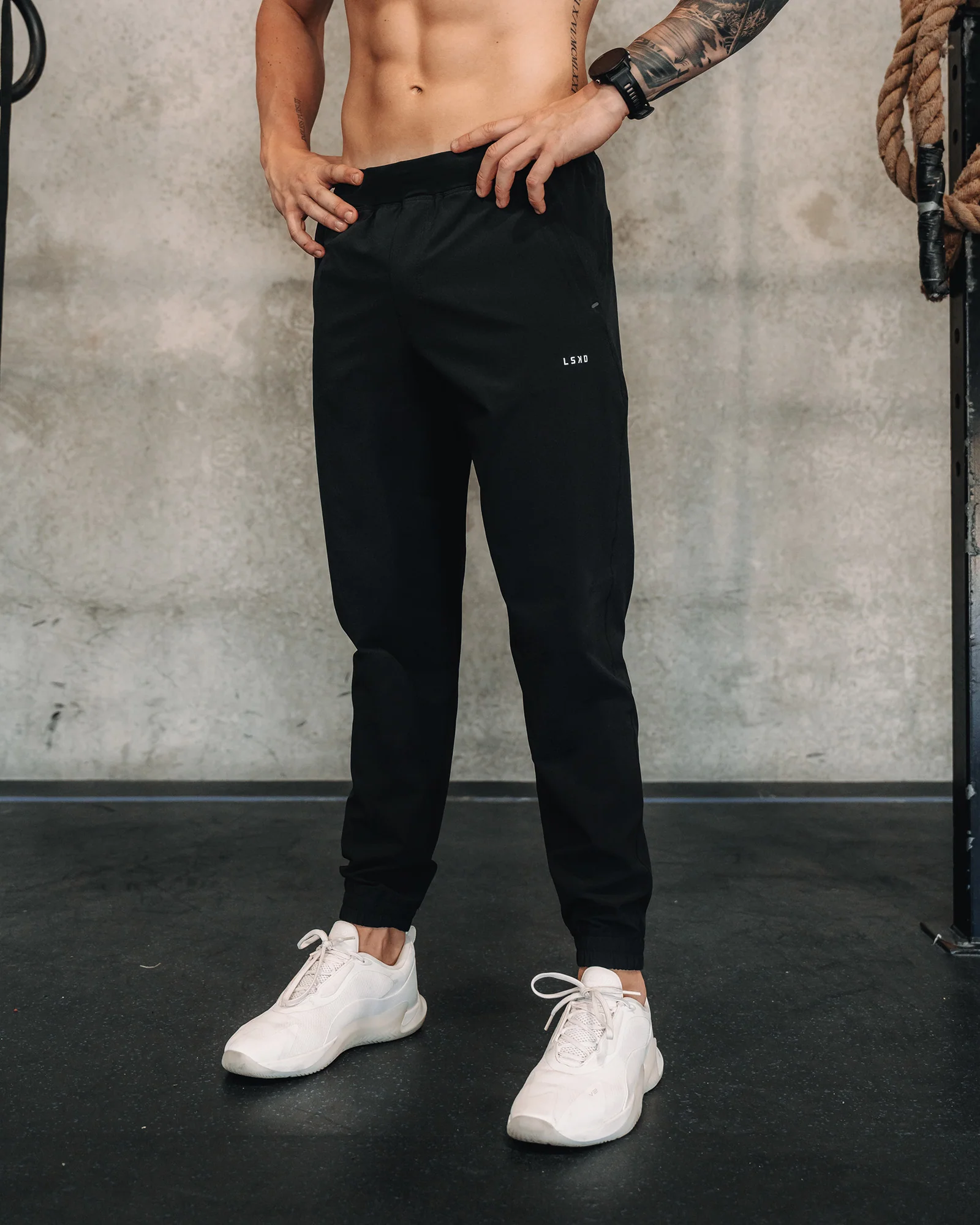 17835-lift-jogger-black-4.webp Lift Jogger - Black