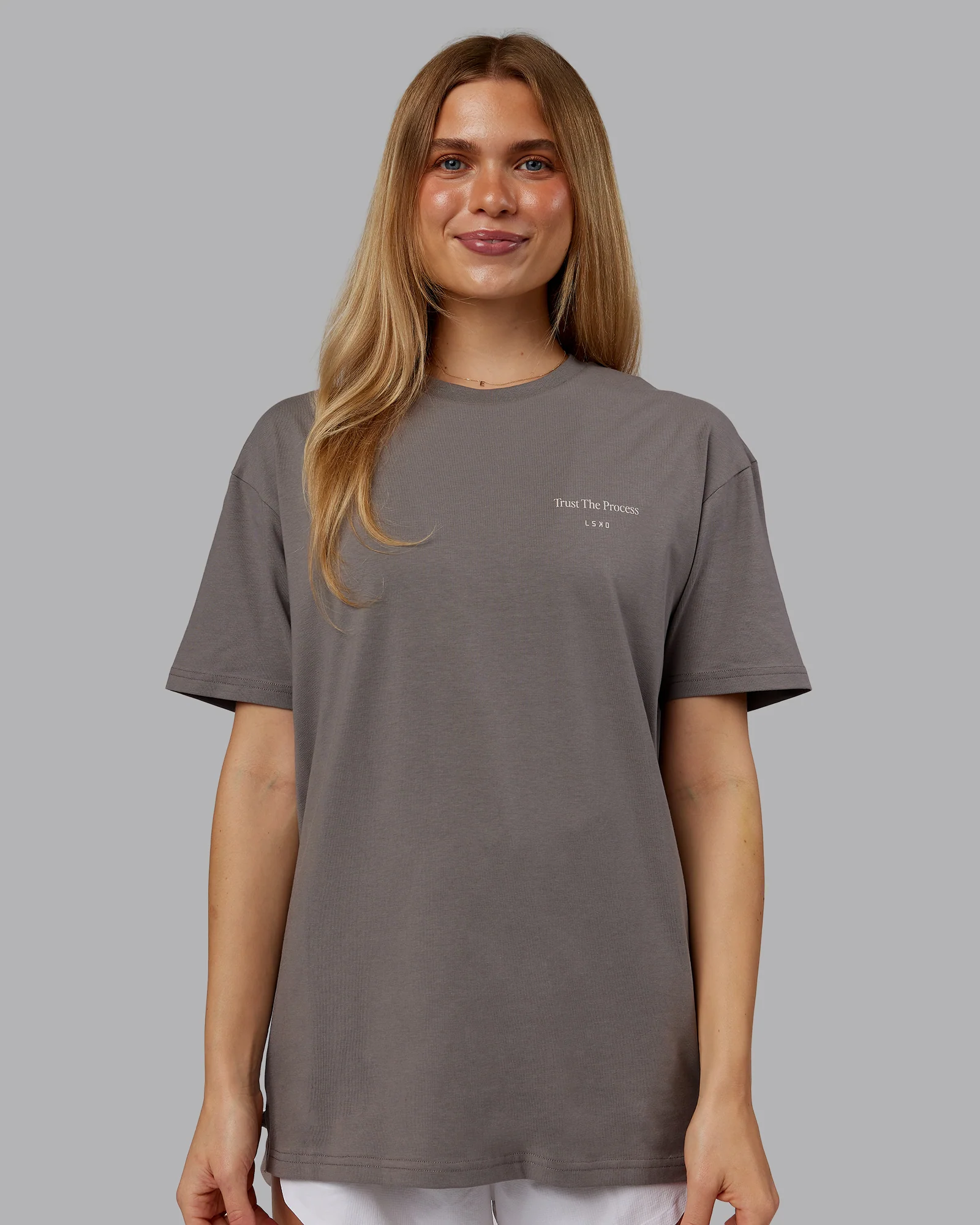 17870-trust-the-process-2.0-flxcotton-tee-oversize-storm-front-shale-beige-3.webp Trust The Process 2.0 FLXCotton Tee Oversize - Storm Front-Shale Beige