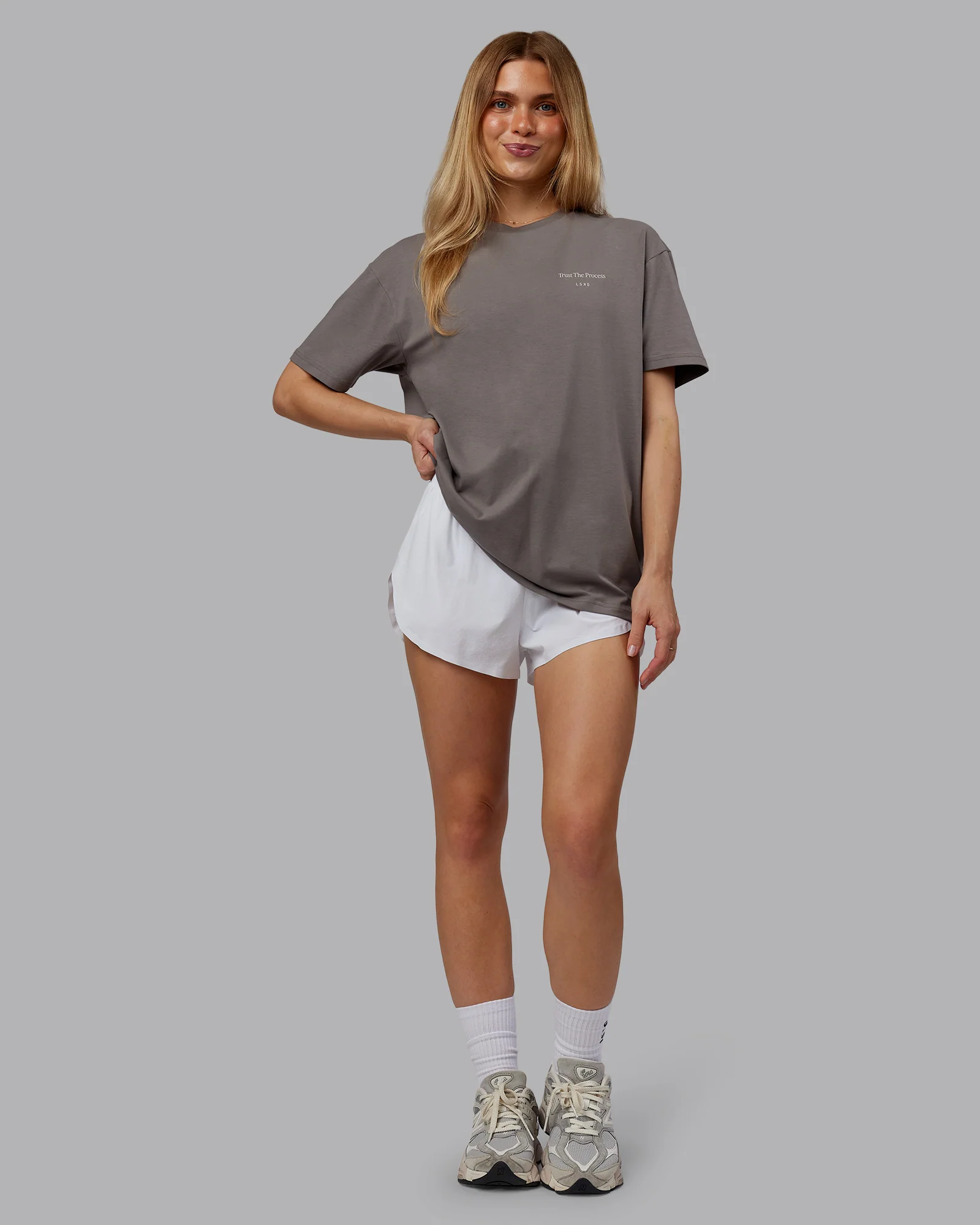 17870-trust-the-process-2.0-flxcotton-tee-oversize-storm-front-shale-beige-5.webp Trust The Process 2.0 FLXCotton Tee Oversize - Storm Front-Shale Beige