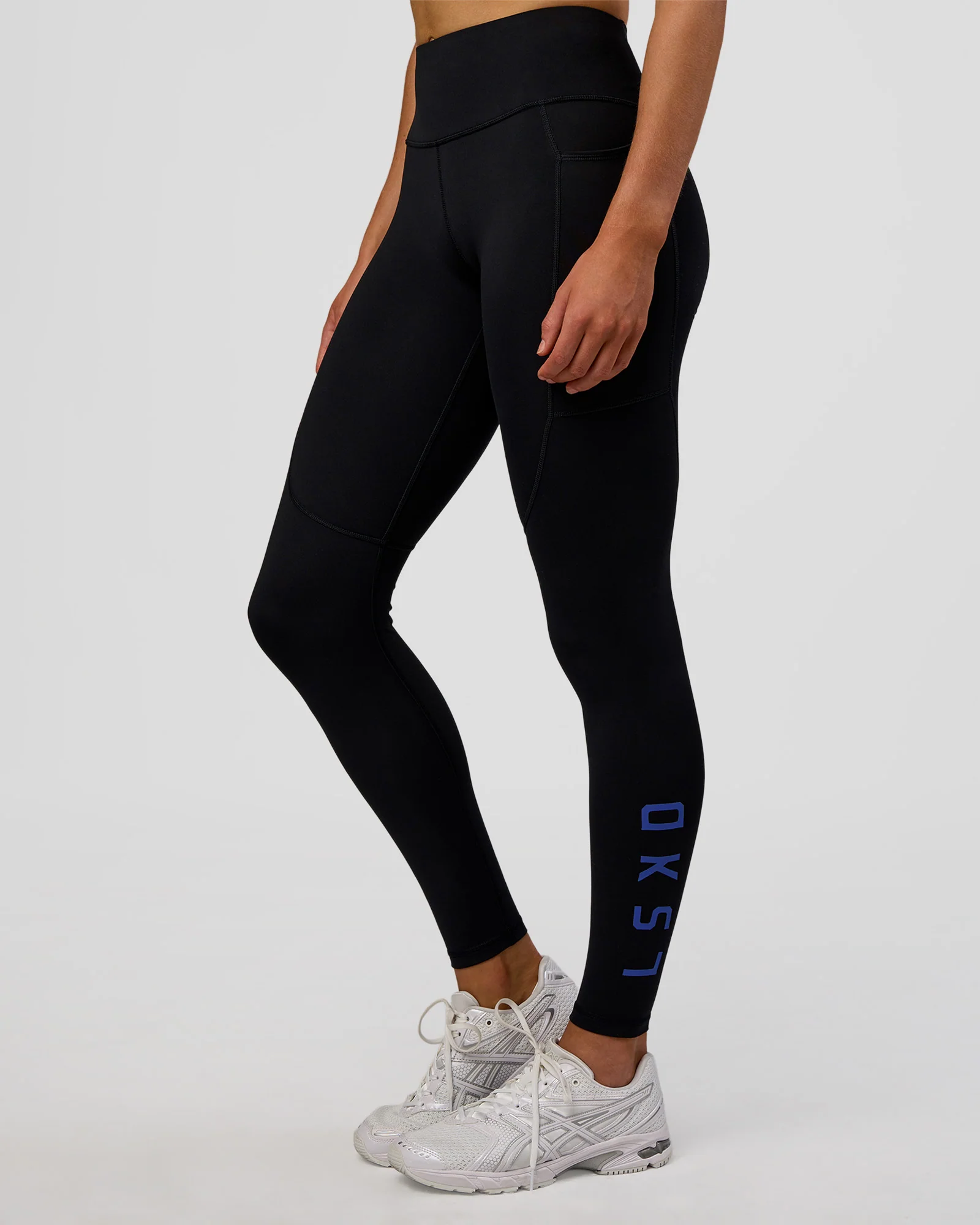 18017-rep-ultra-high-rise-full-length-legging-pockets-black-electric-indigo-6.webp Rep Ultra High-Rise Full Length Legging Pockets - Black-Electric Indigo
