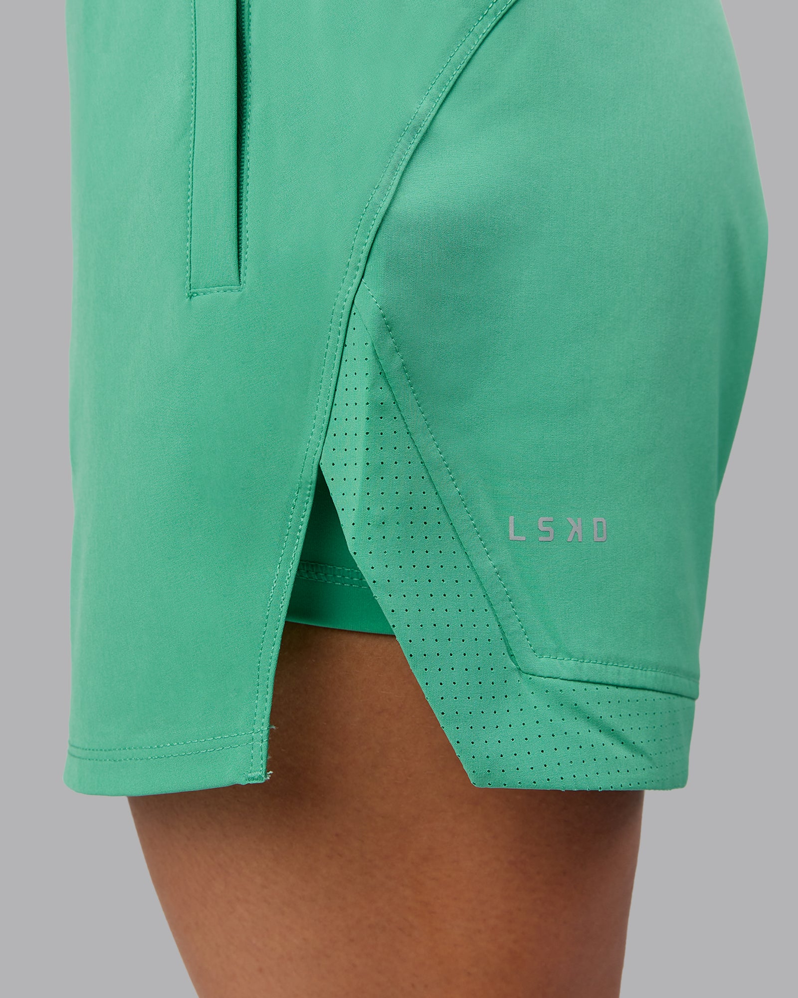 Challenger 5" Lined Performance Short - Mystic Green