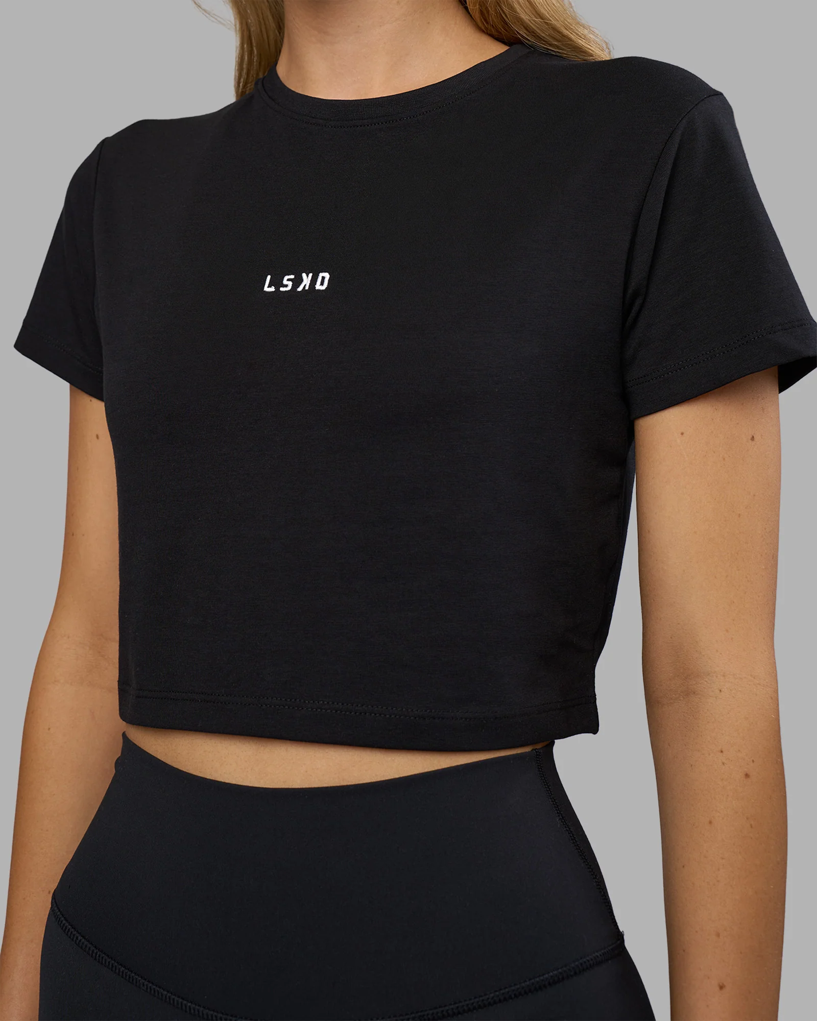 18457-go-to-flxcotton-baby-tee-black-white-5.webp Go-To FLXCotton Baby Tee - Black-White