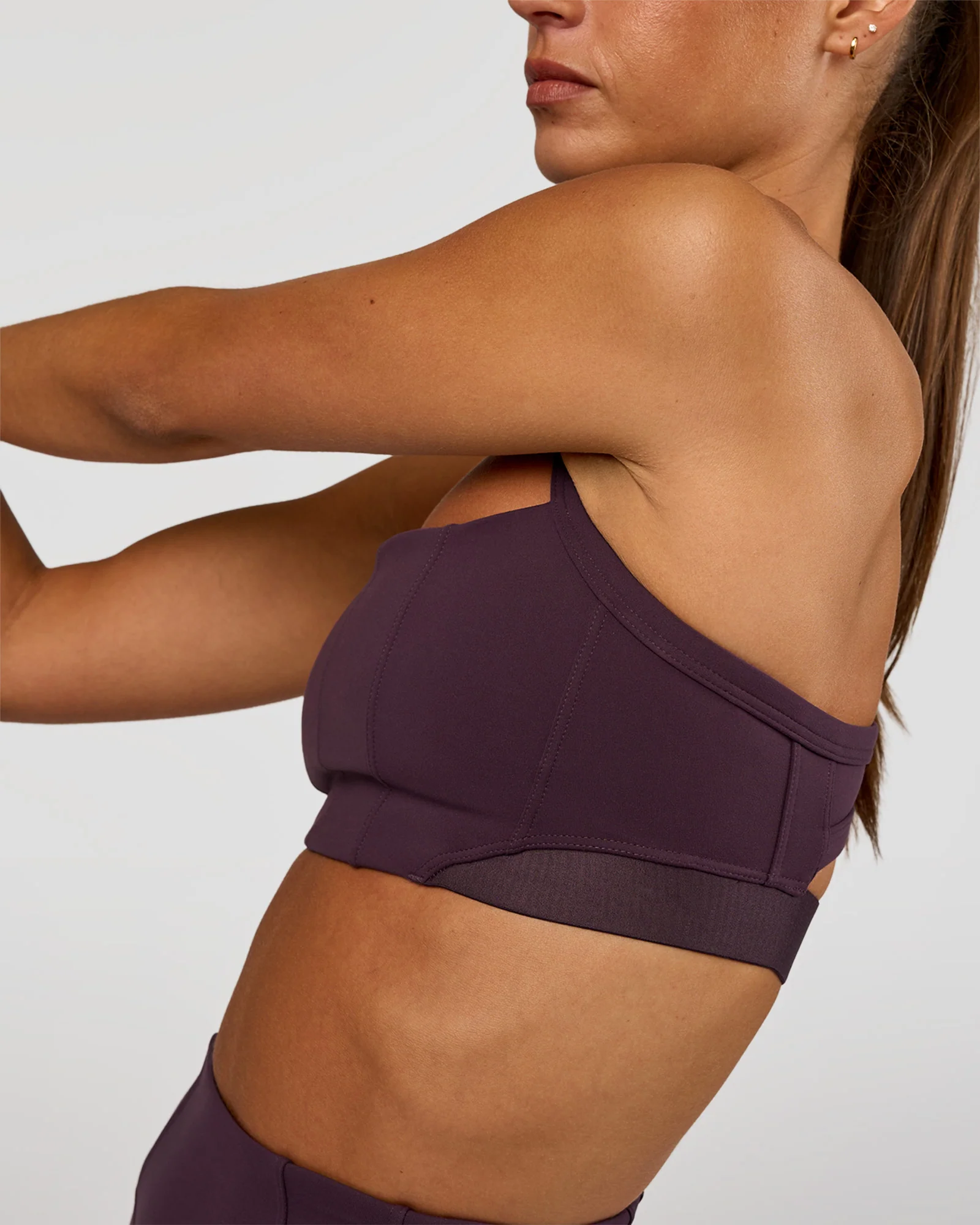 18502-momentum-corset-sports-bra-midnight-plum-2.webp Momentum Corset Sports Bra - Midnight Plum