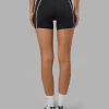 18643-liberate-contrast-high-rise-4-short-pockets-black-white-5.webp Liberate Contrast High-Rise 4" Short Pockets - Black-White
