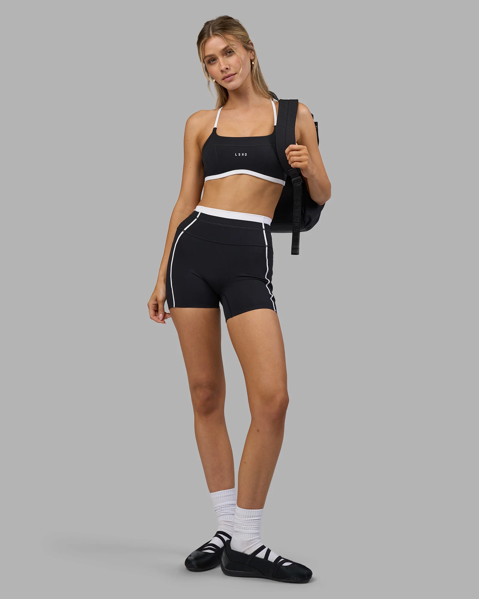 18643-liberate-contrast-high-rise-4-short-pockets-black-white-7.webp Liberate Contrast High-Rise 4" Short Pockets - Black-White
