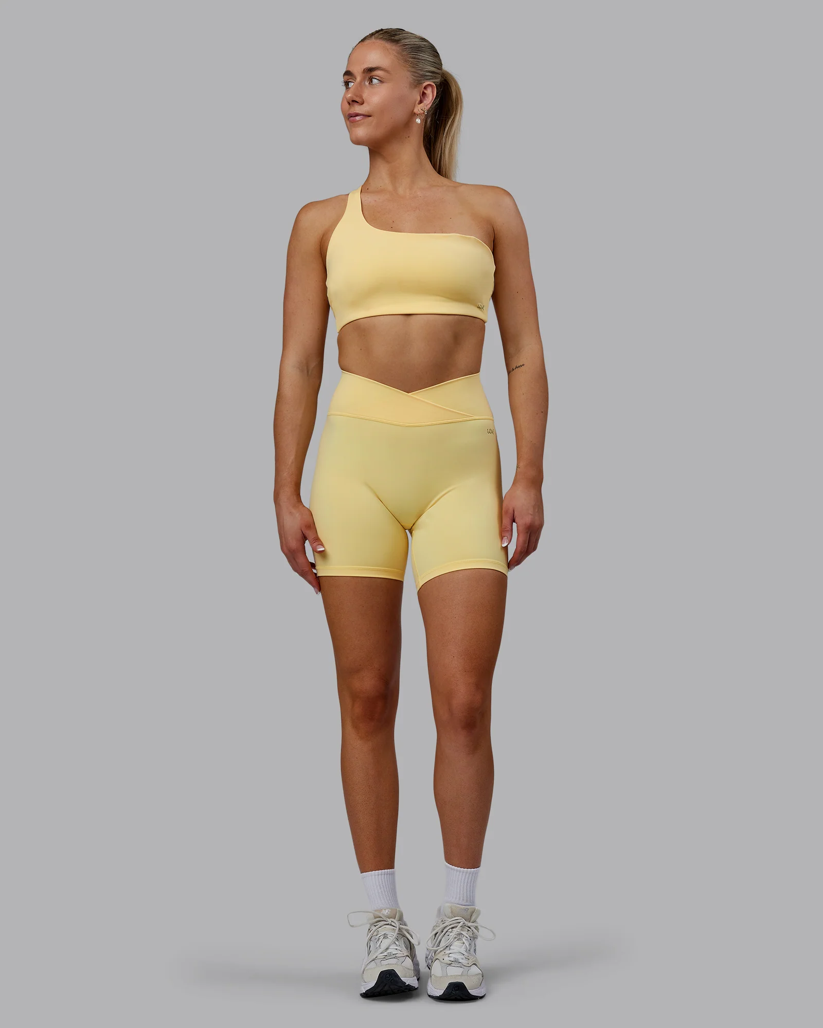 18697-sara-helios-sports-bra-sunflower-7.webp Sara Helios Sports Bra - Sunflower