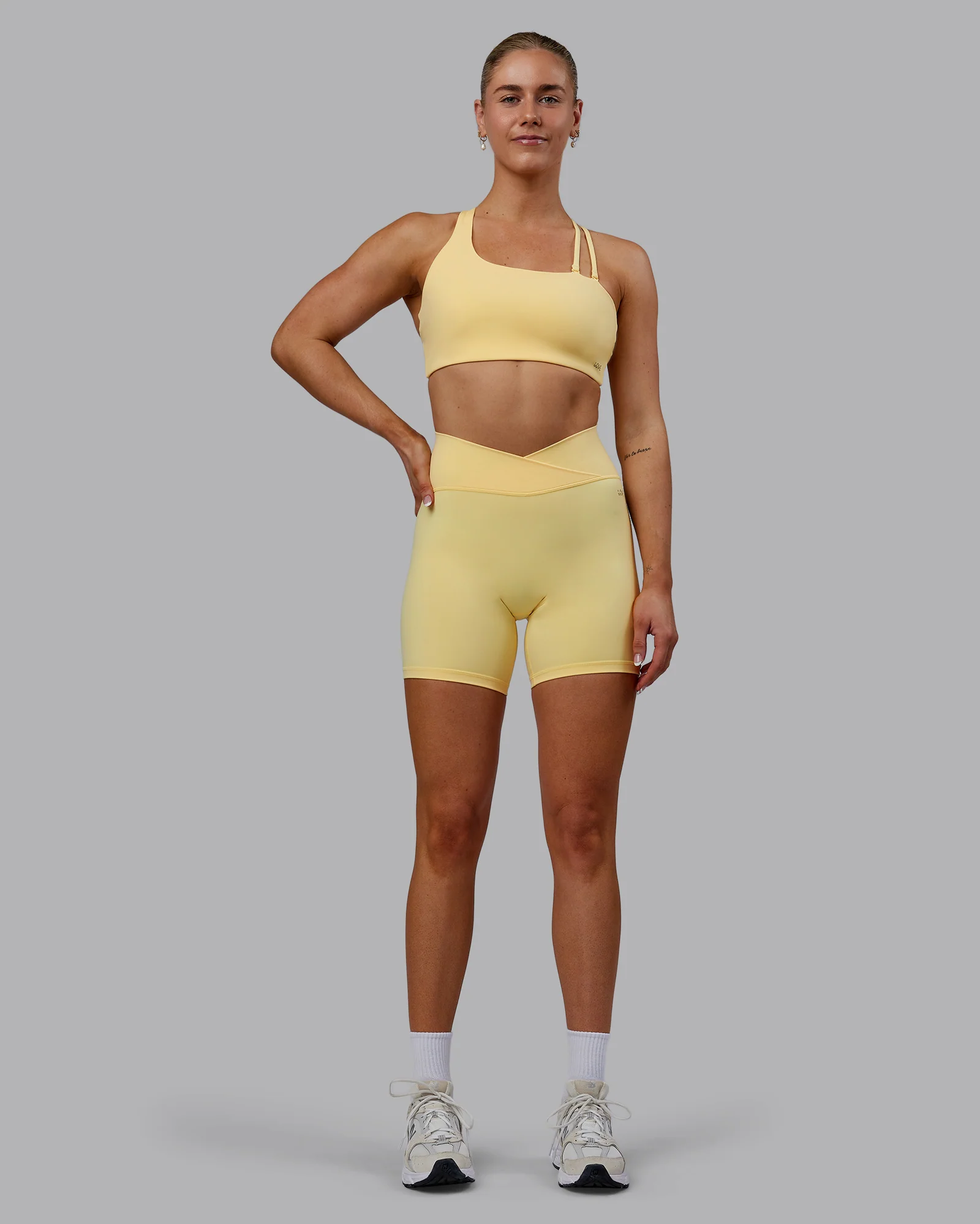 18697-sara-helios-sports-bra-sunflower-8.webp Sara Helios Sports Bra - Sunflower