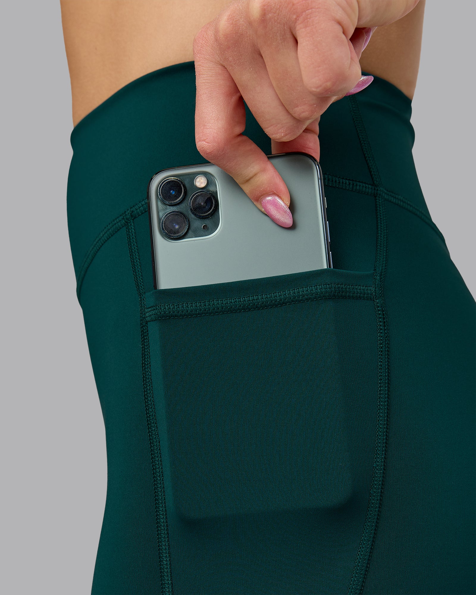 1871-elite-high-rise-full-length-legging-pockets-dark-moss-3.jpg Elite High-Rise Full Length Legging Pockets - Dark Moss