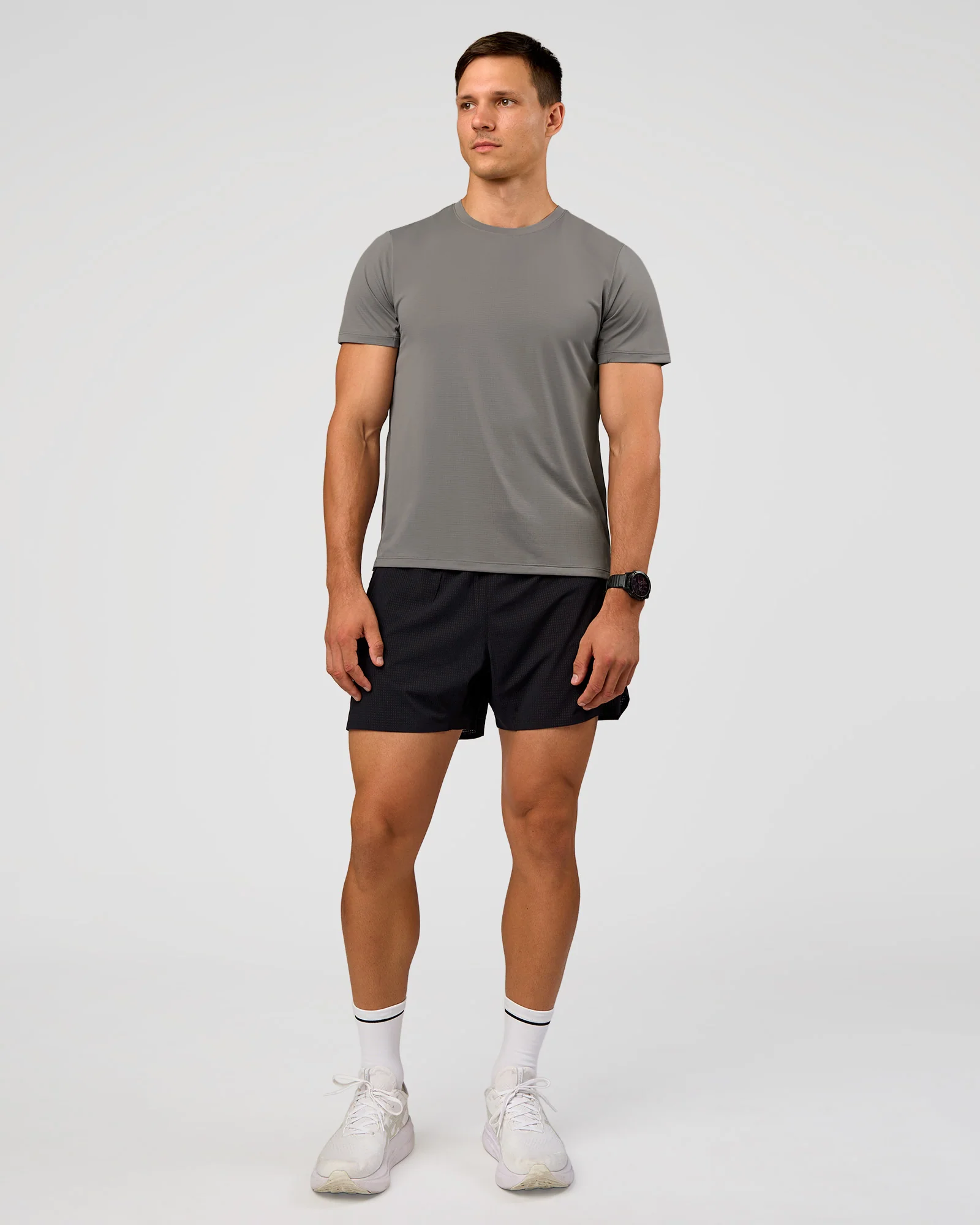 1880-ultraair-5-lined-performance-short-black-reflective-5.webp UltraAir 5" Lined Performance Short - Black-Reflective