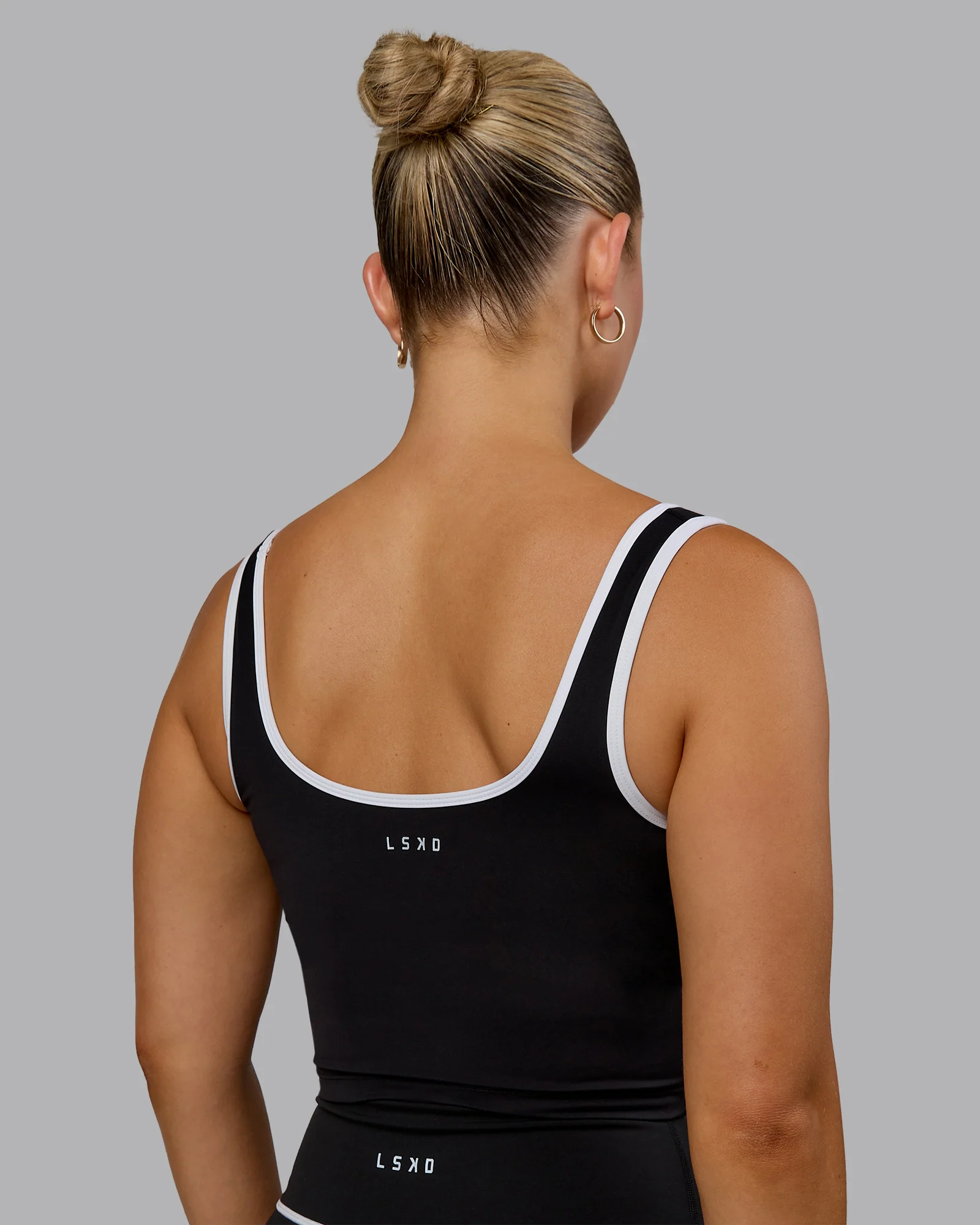 18829-nexus-active-tank-black-white-6.webp Nexus Active Tank - Black-White