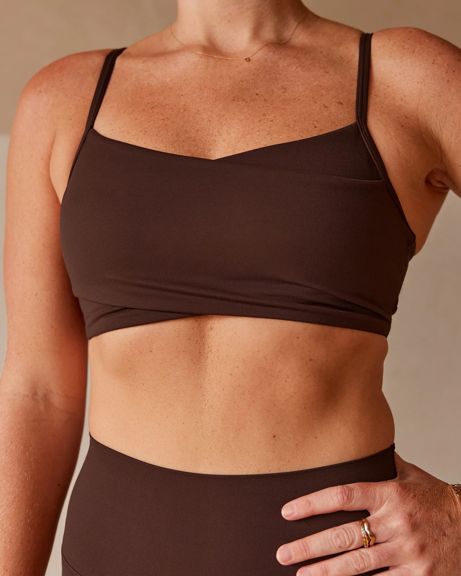 Peaches Wrap Sports Bra - Hot Chocolate