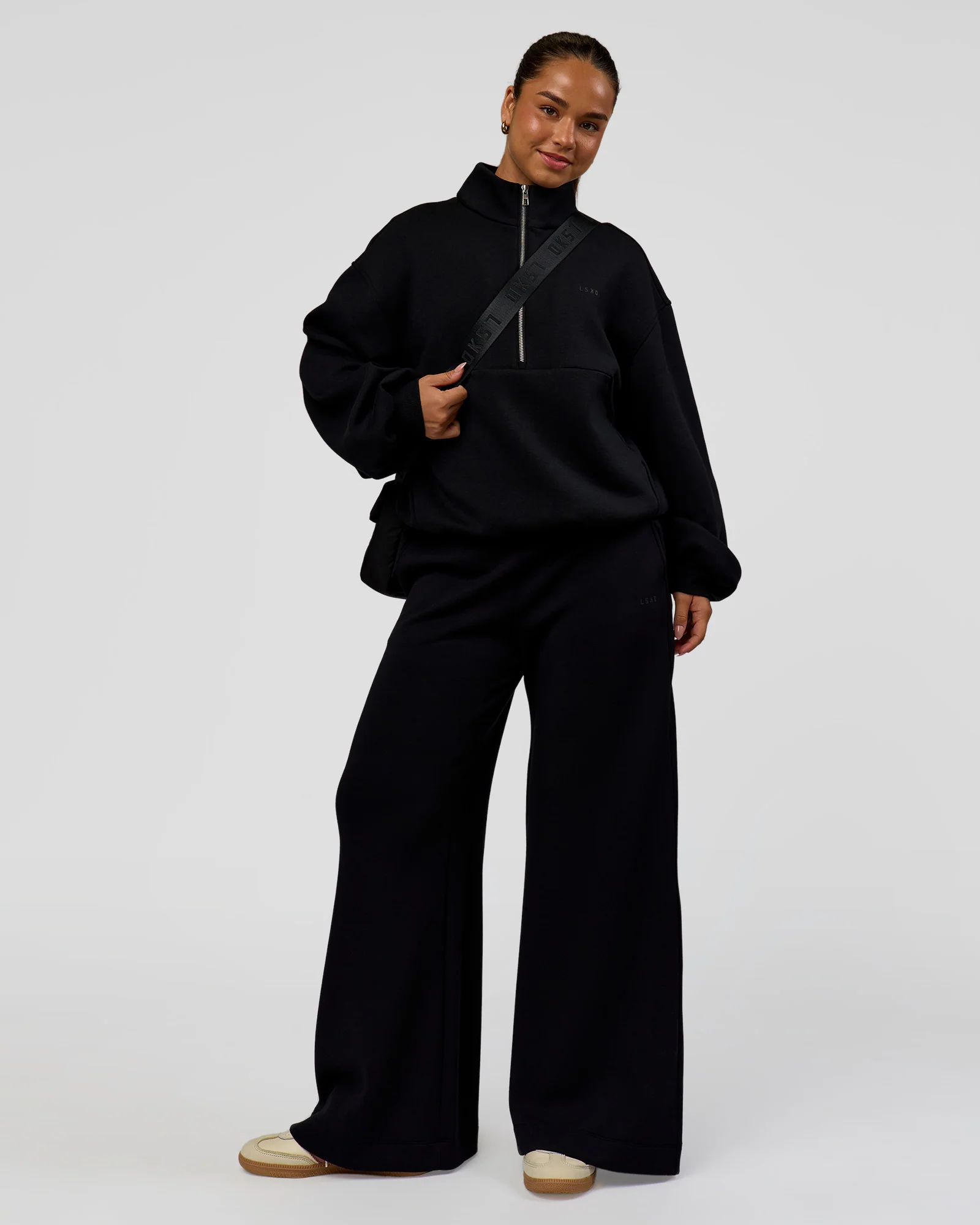 1888-luxe-zerocrease-spacer-half-zip-black-2.webp Luxe ZeroCrease Spacer Half Zip - Black