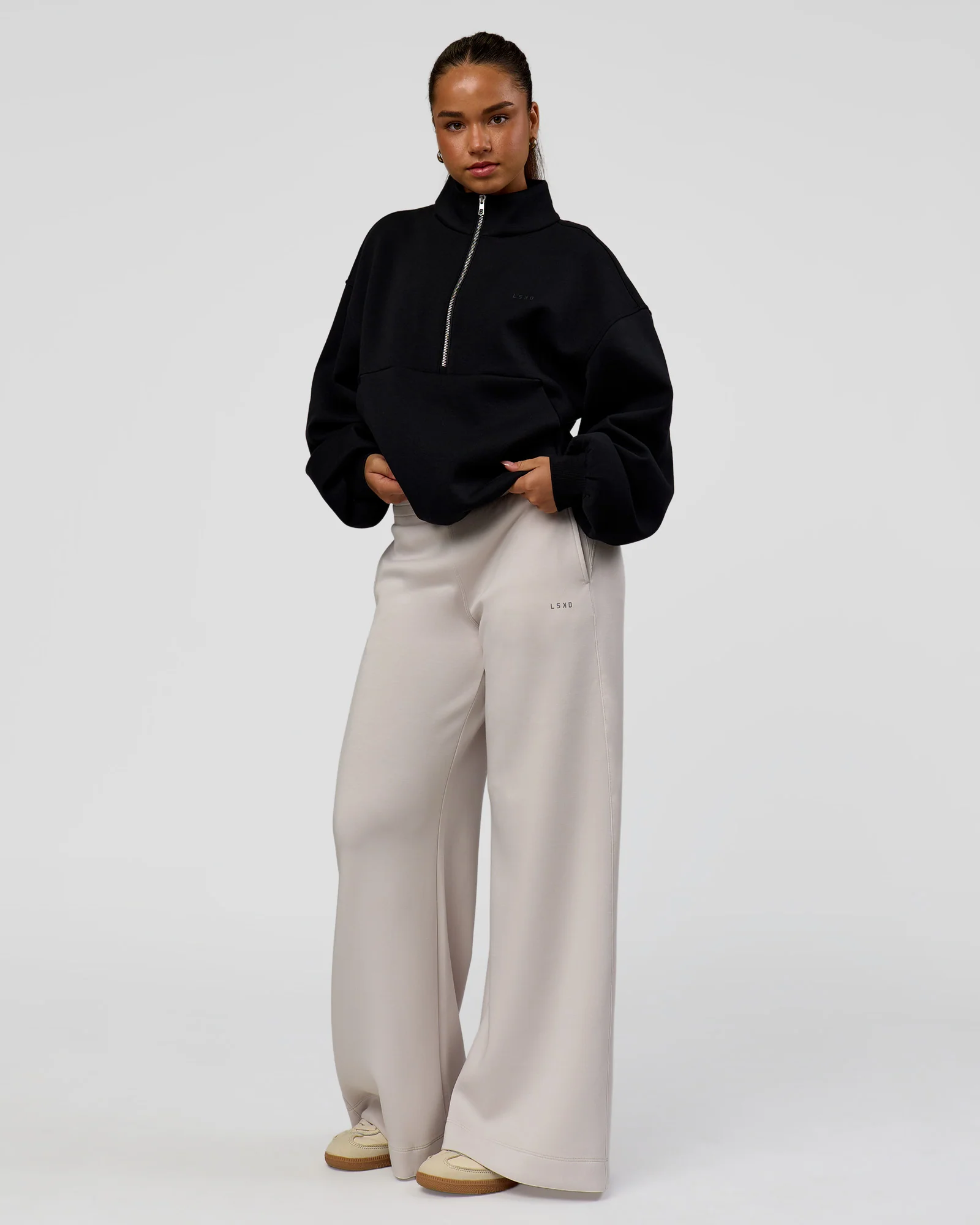 1888-luxe-zerocrease-spacer-half-zip-black-4.webp Luxe ZeroCrease Spacer Half Zip - Black