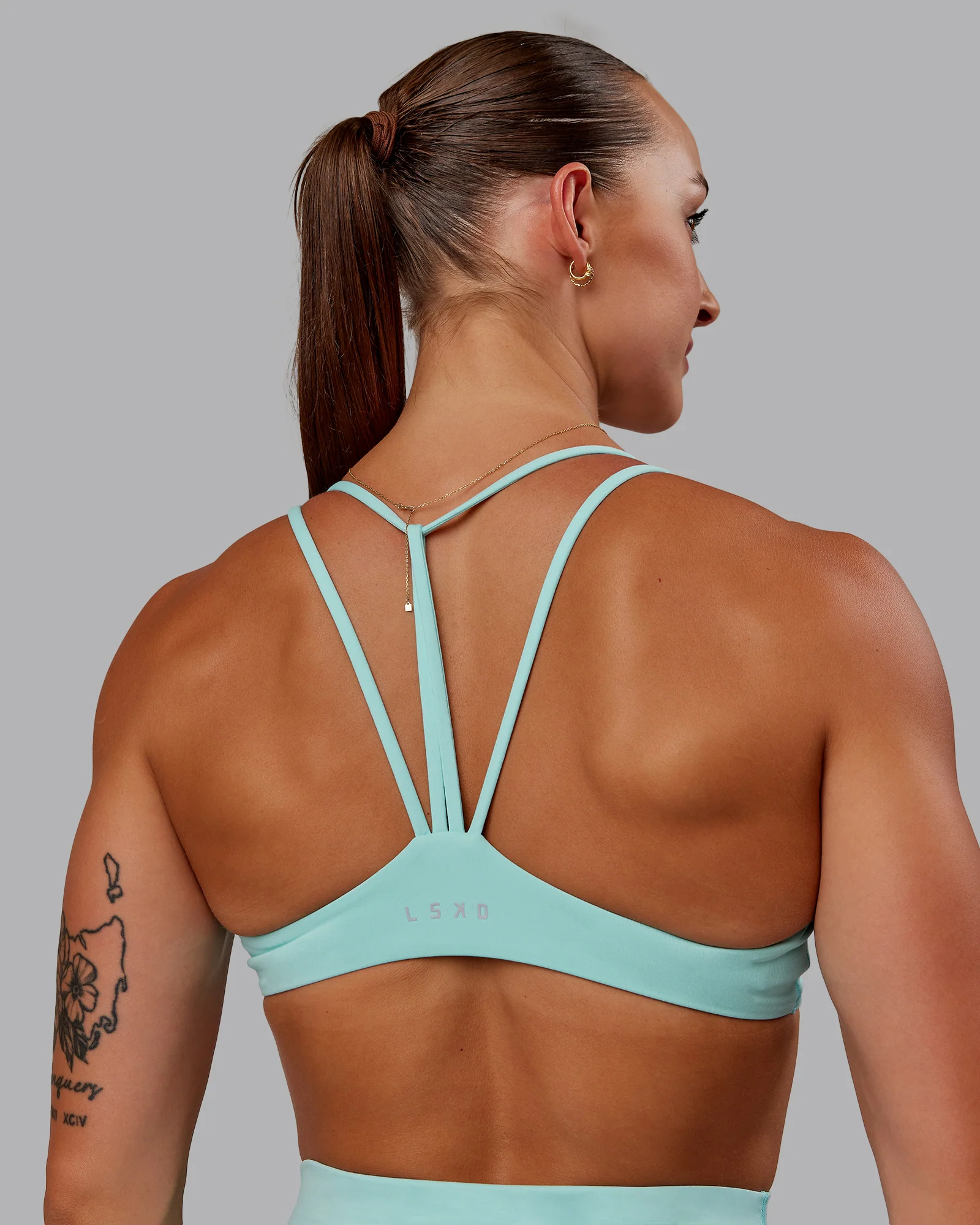18901-agile-sports-bra-island-paradise-1.webp Agile Sports Bra - Island Paradise