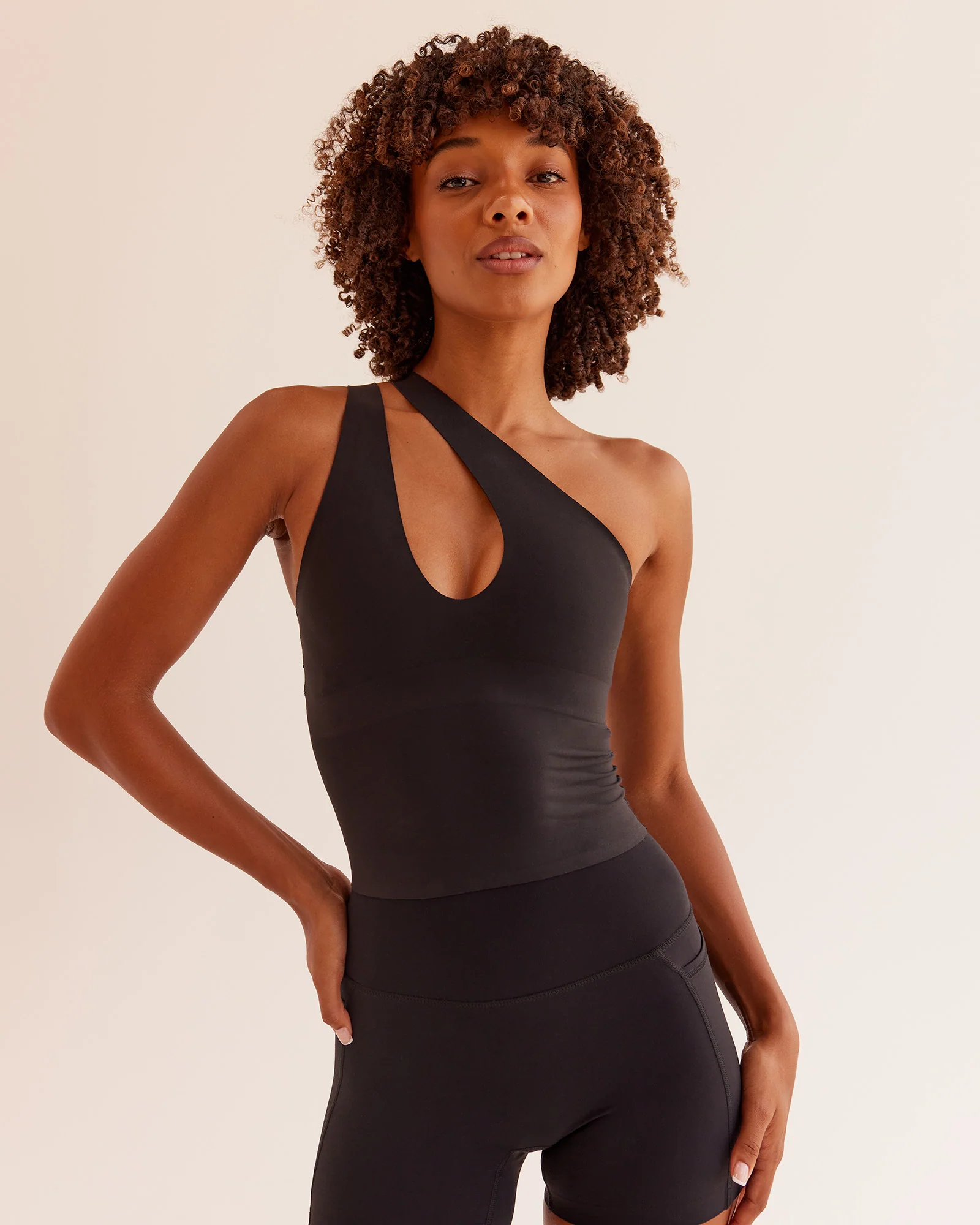 18910-bend-flx-plunge-tank-black-1.webp Bend & FLX Plunge Tank - Black