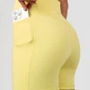 18919-fusion-v-contour-ultra-high-rise-4-short-pockets-yellow-fizz-2.webp Fusion V-Contour Ultra High-Rise 4" Short Pockets - Yellow Fizz