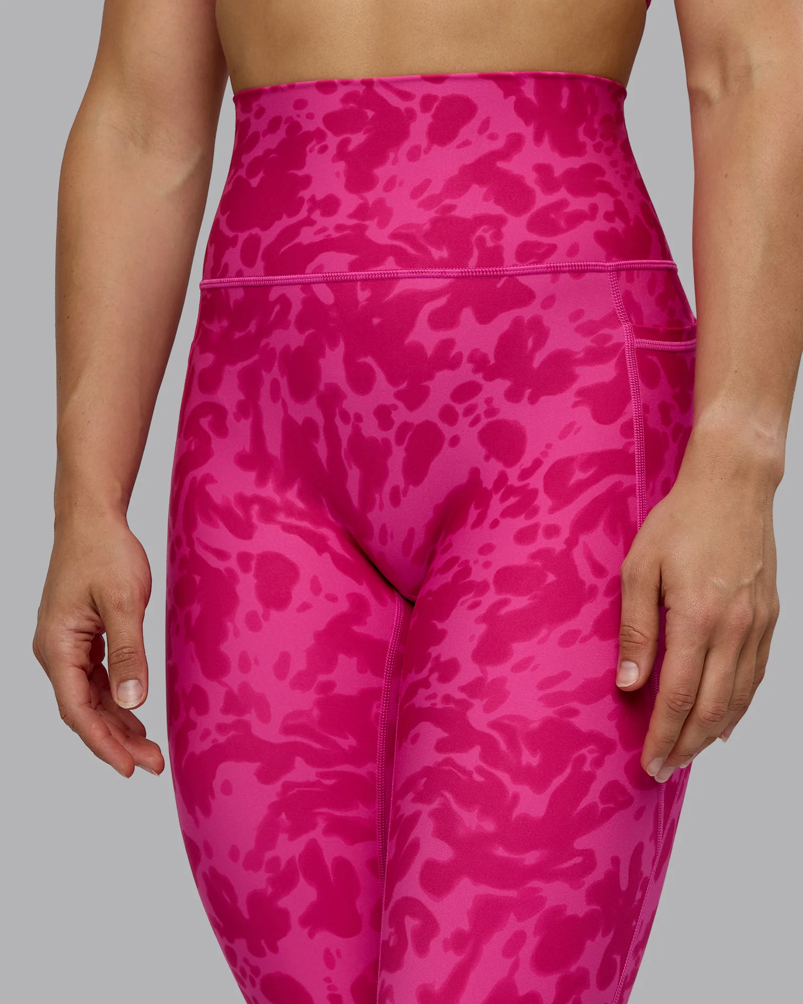 18928-fusion-ultra-high-rise-full-length-legging-pockets-strawberry-lava-lamp-9.webp Fusion Ultra High-Rise Full Length Legging Pockets - Strawberry-Lava Lamp