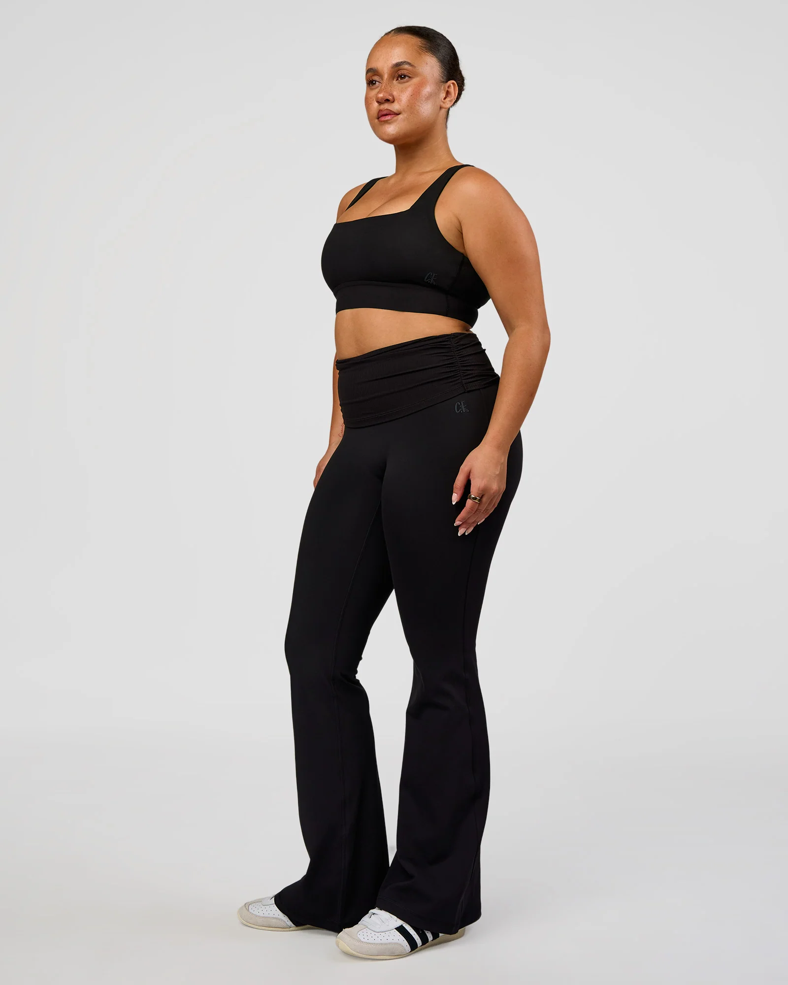 1897-cf-fold-over-high-rise-flared-legging-black-7.webp CF Fold Over High-Rise Flared Legging - Black
