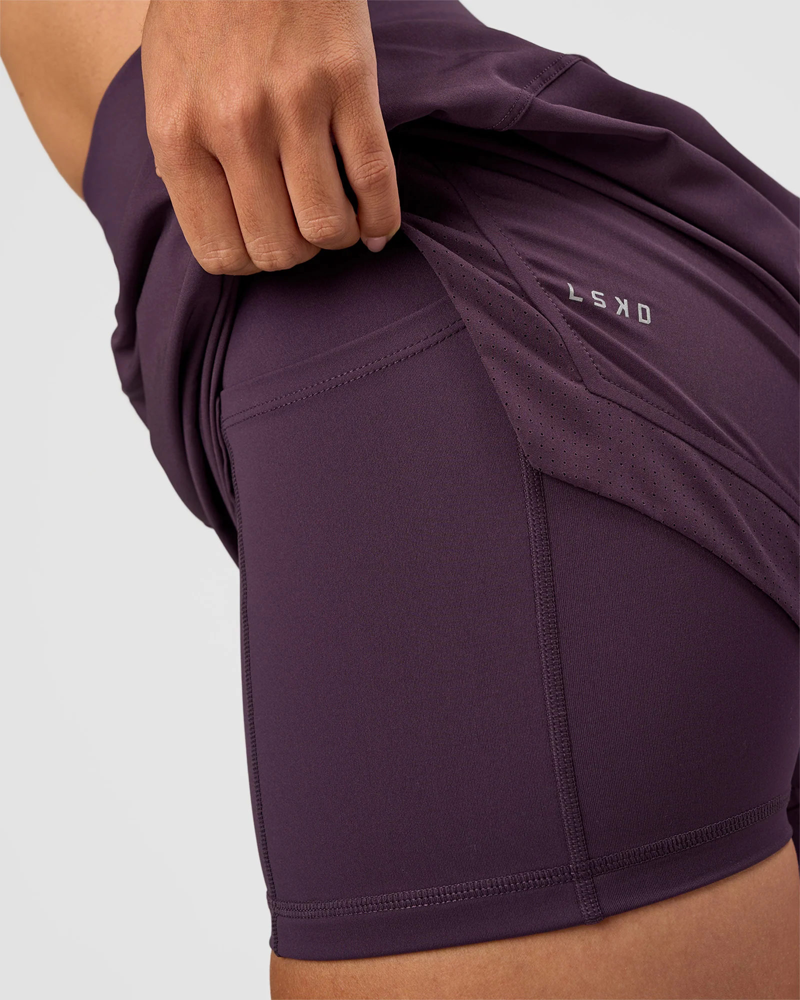 Challenger 5" Lined Performance Short - Midnight Plum