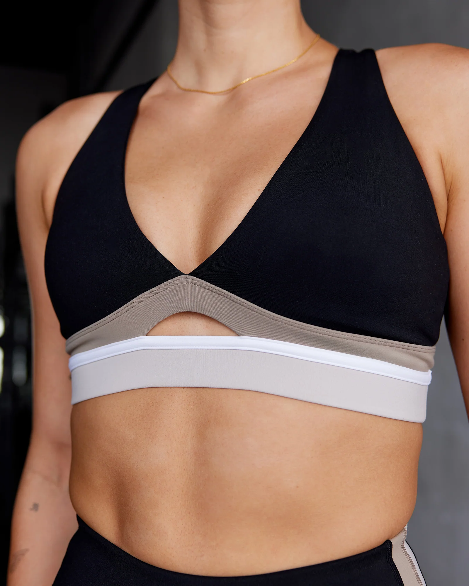 Revitalise Sports Bra - Black-Multi