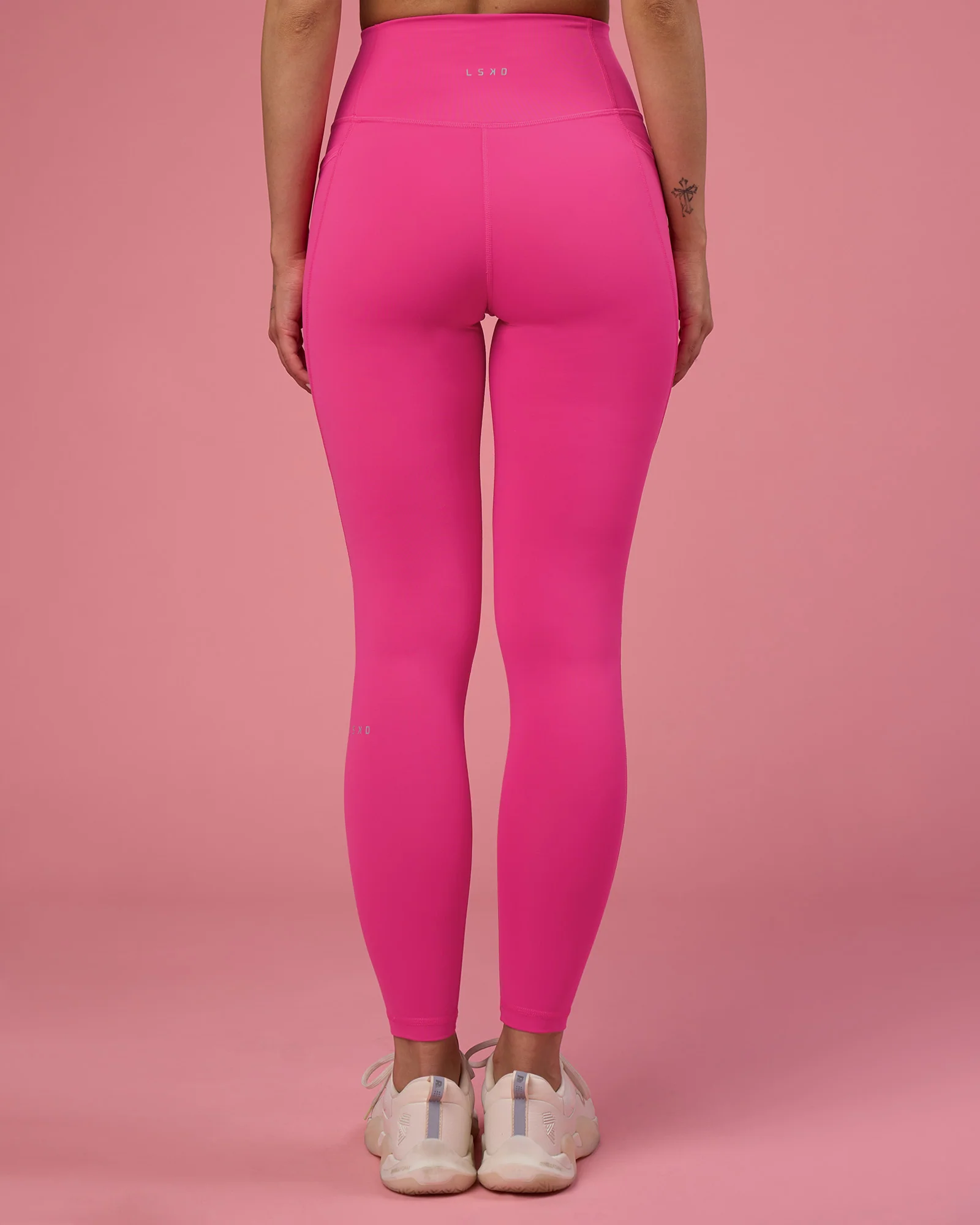 19121-fusion-ultra-high-rise-full-length-legging-pockets-ultra-pink-3.webp Fusion Ultra High-Rise Full Length Legging Pockets - Ultra Pink