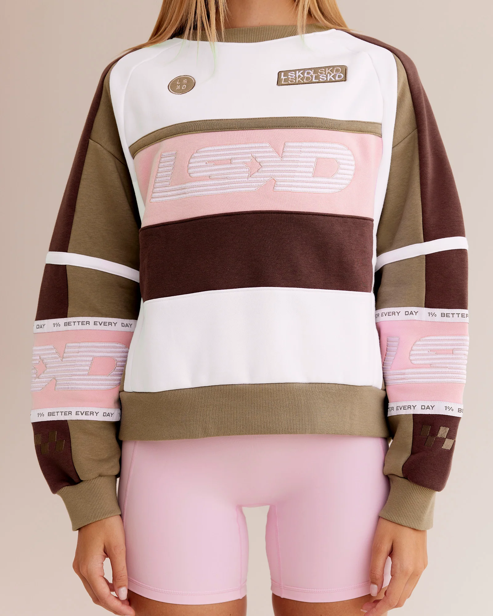 1915-power-sweater-cocoa-powder-marshmallow-7.webp Power Sweater - Cocoa Powder-Marshmallow