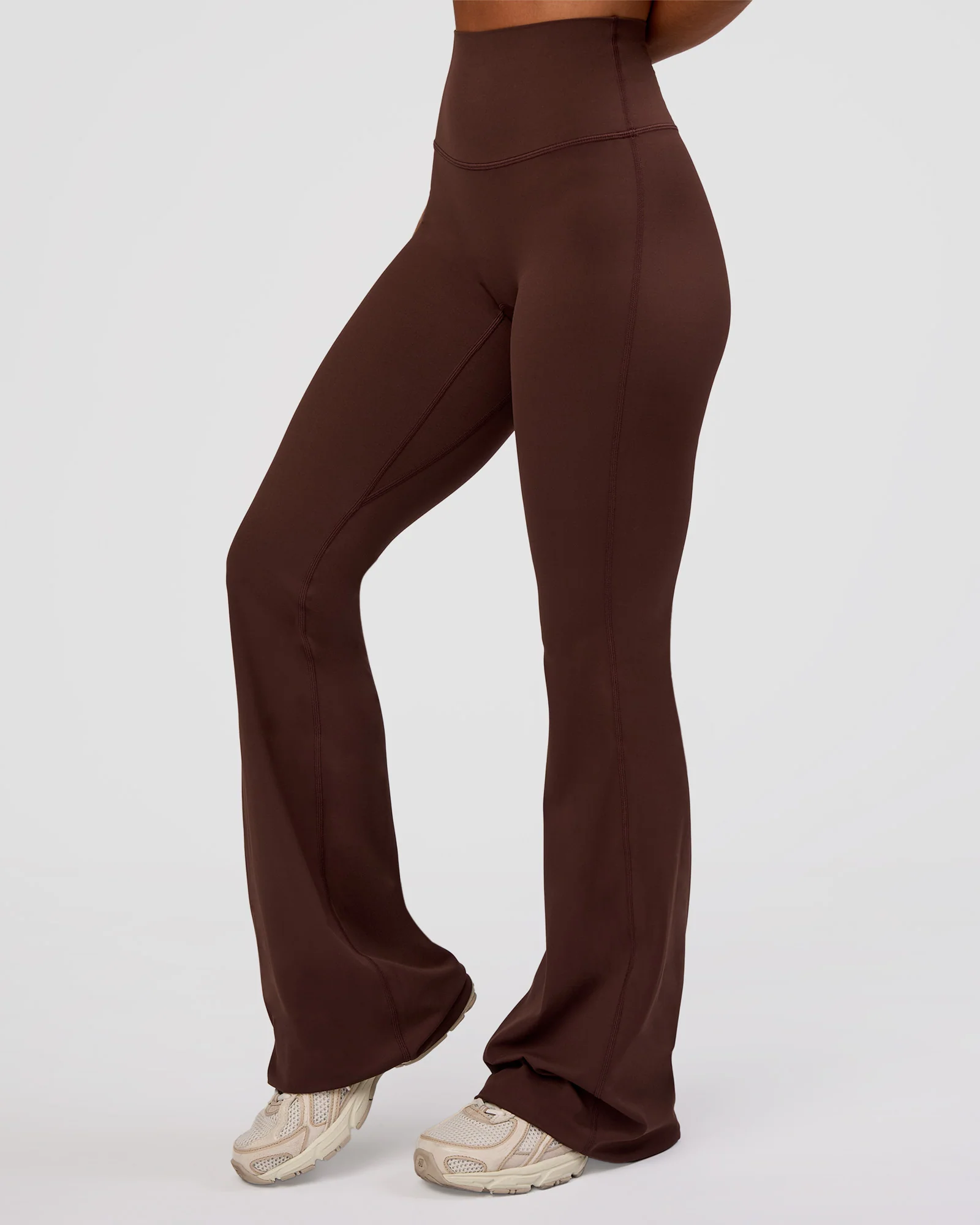 19172-peaches-elixir-high-rise-flared-pant-hot-chocolate-9.webp Peaches Elixir High-Rise Flared Pant - Hot Chocolate