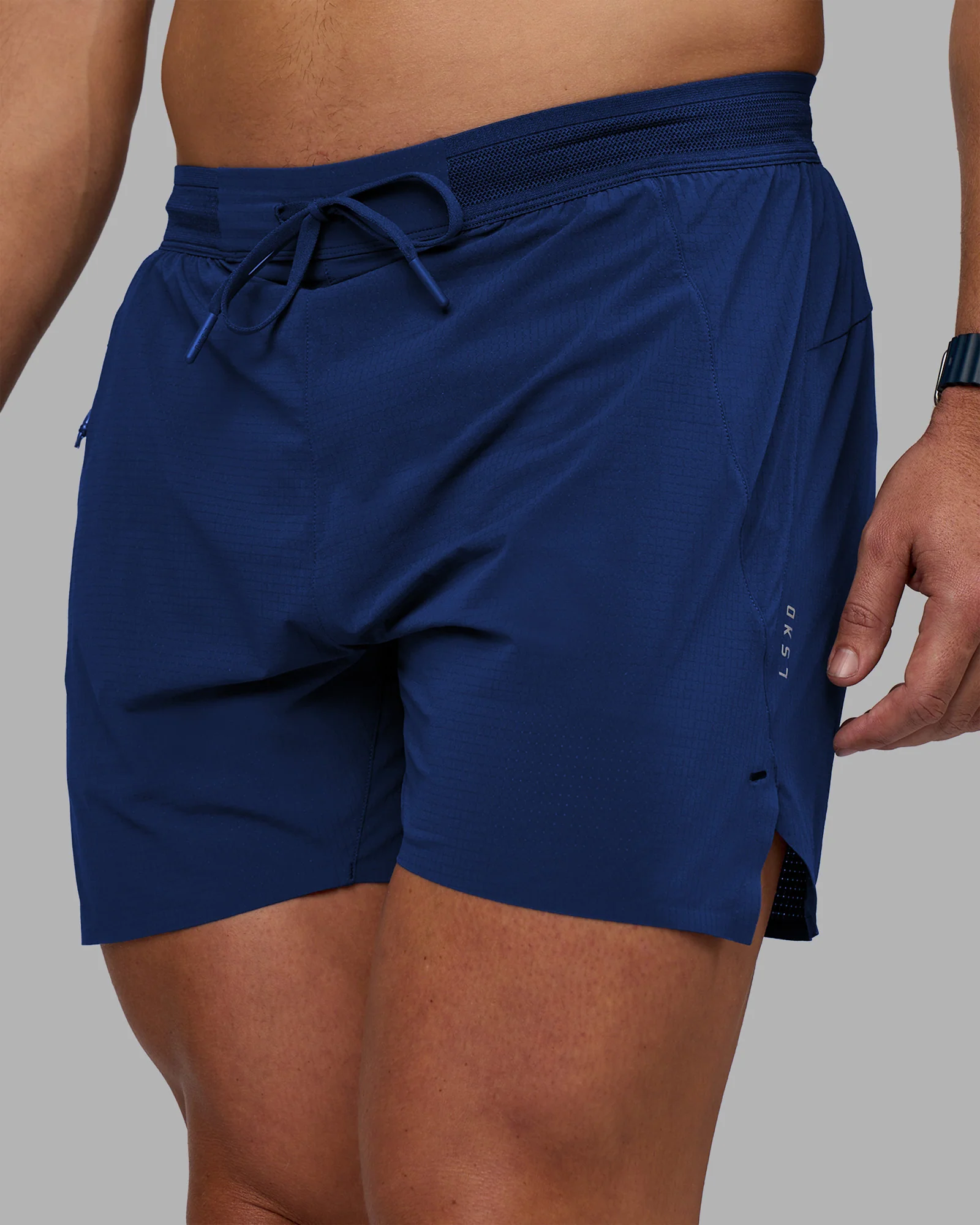 19357-ultraair-5-lined-performance-short-midnight-blue-7.webp UltraAir 5" Lined Performance Short - Midnight Blue