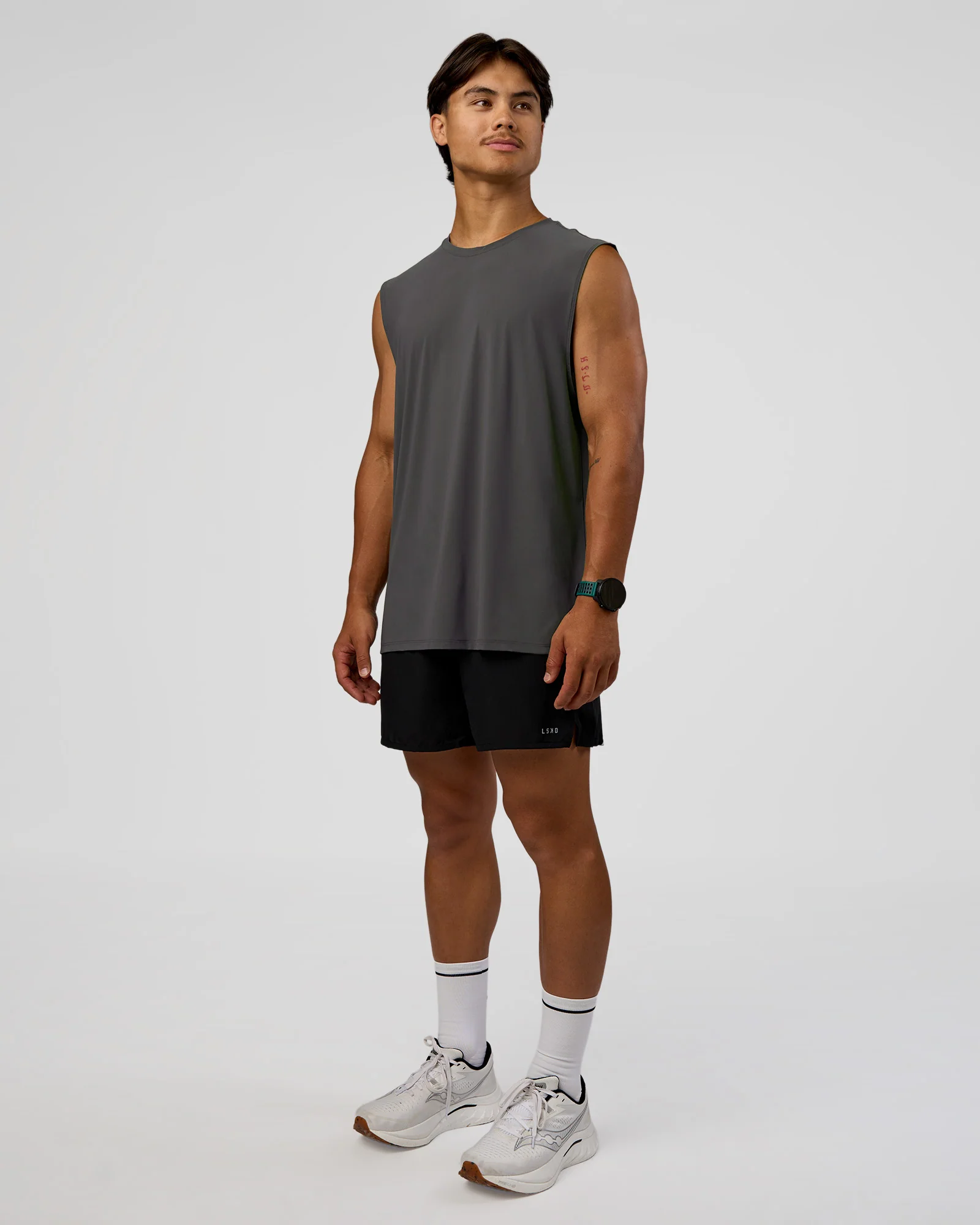 19383-cadence-micromotion-muscle-tank-dark-storm-alloy-3.webp Cadence MicroMotion Muscle Tank - Dark Storm-Alloy