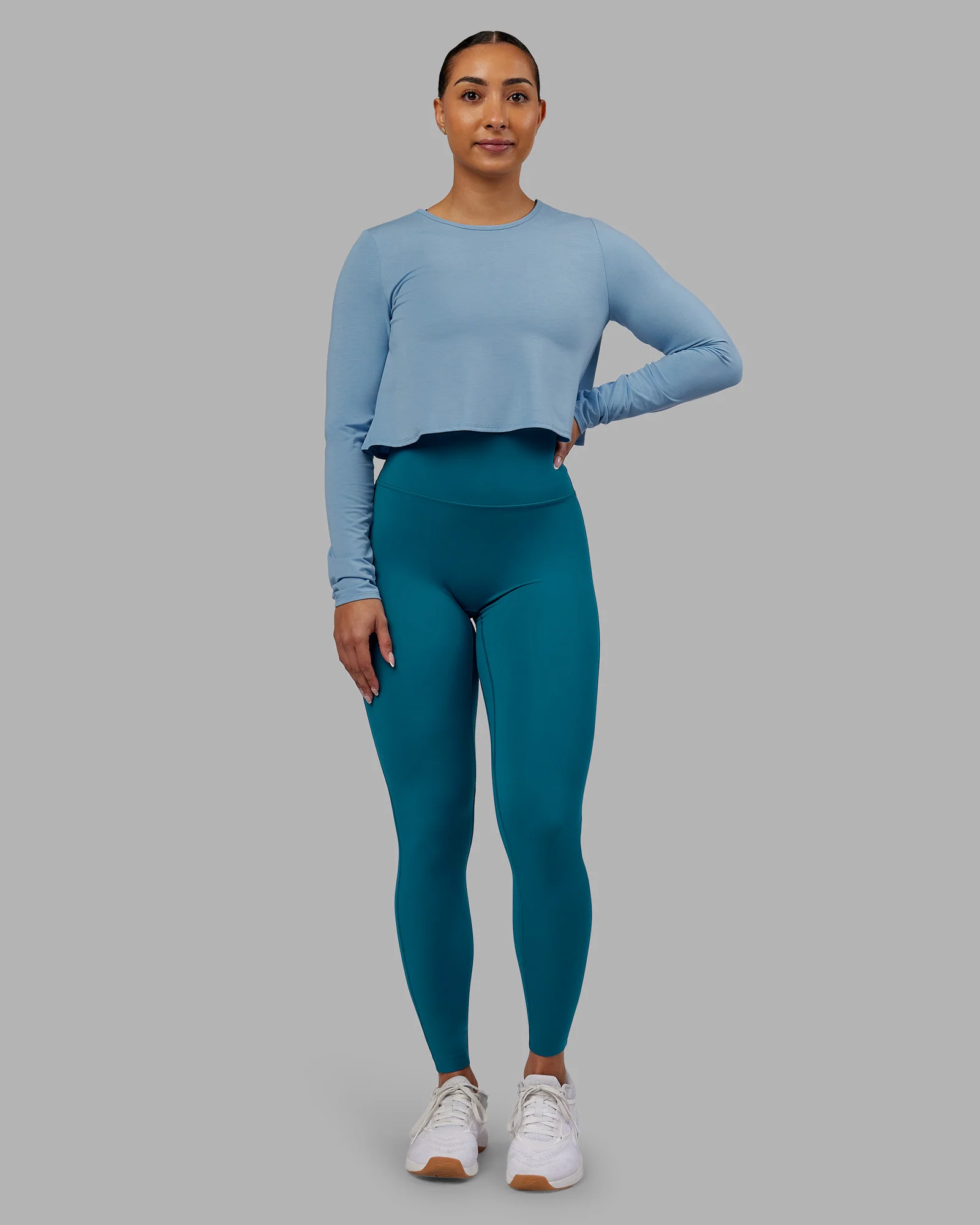 19452-breeze-long-sleeve-training-tee-glacier-lake-2.webp Breeze Long Sleeve Training Tee - Glacier Lake