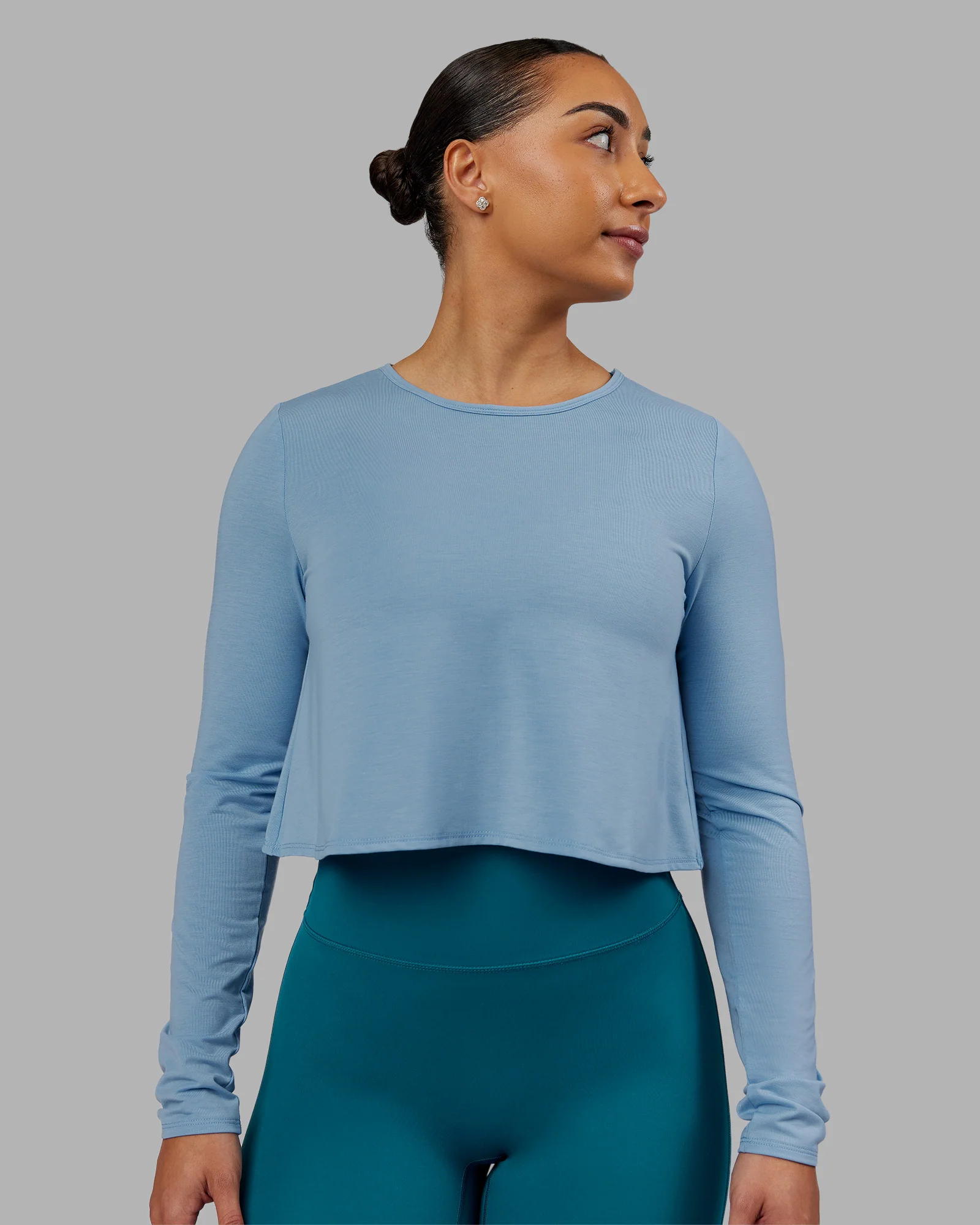 19452-breeze-long-sleeve-training-tee-glacier-lake-3.webp Breeze Long Sleeve Training Tee - Glacier Lake
