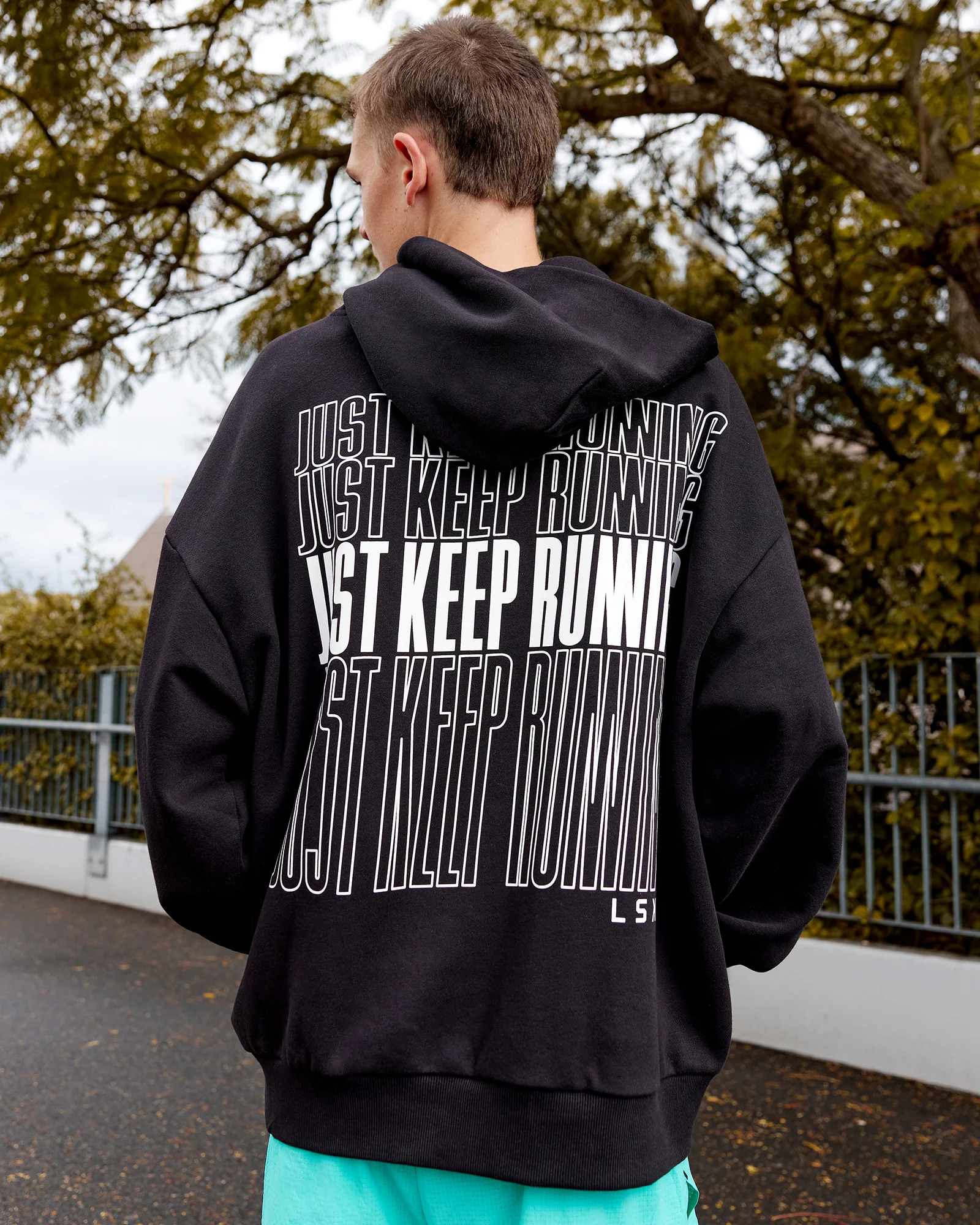 19461-keep-on-running-oversize-hoodie-black-white-2.webp Keep on Running Oversize Hoodie - Black-White