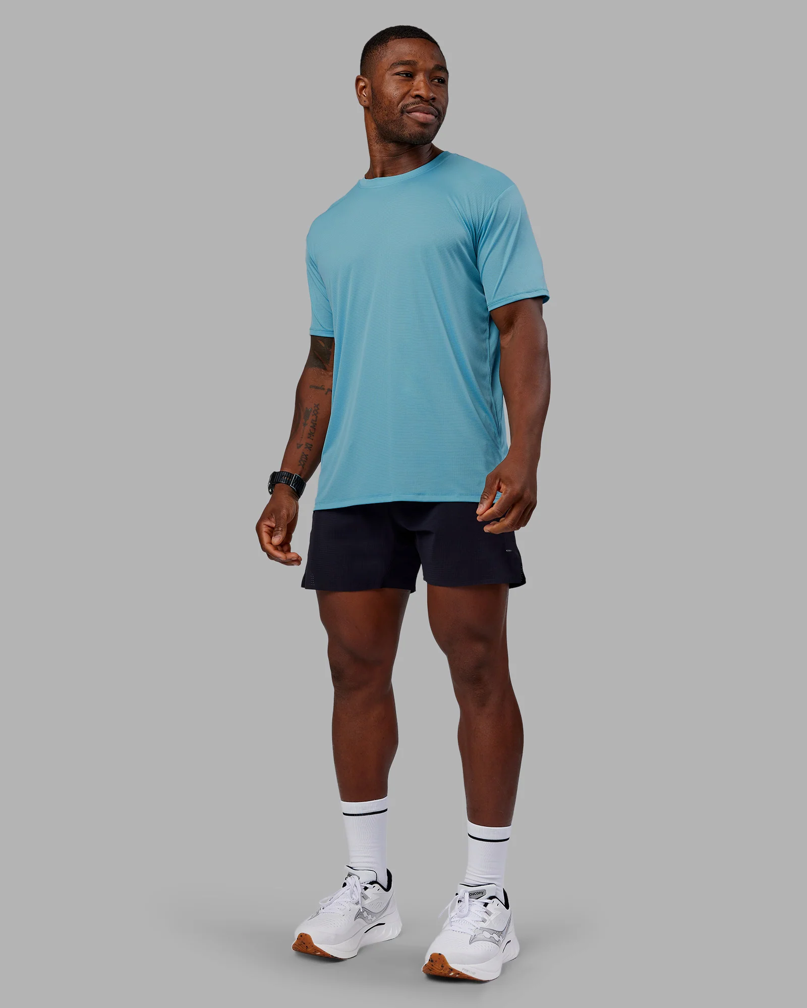 19566-pace-running-tee-retro-blue-3.webp Pace Running Tee - Retro Blue