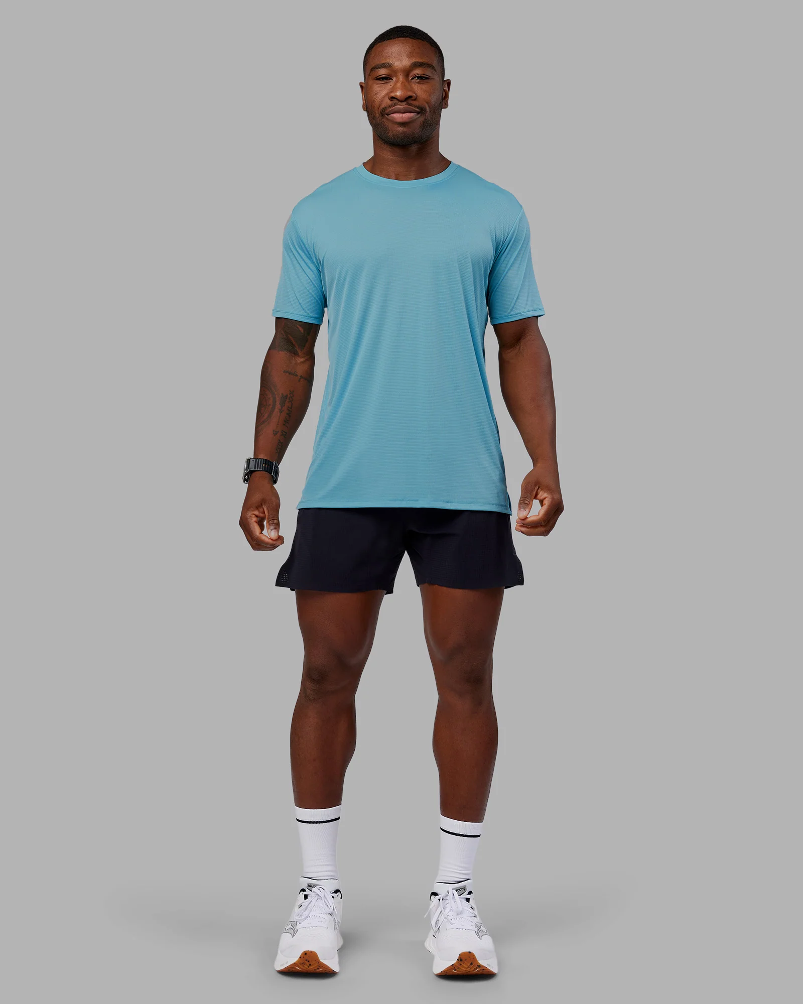 19566-pace-running-tee-retro-blue-5.webp Pace Running Tee - Retro Blue