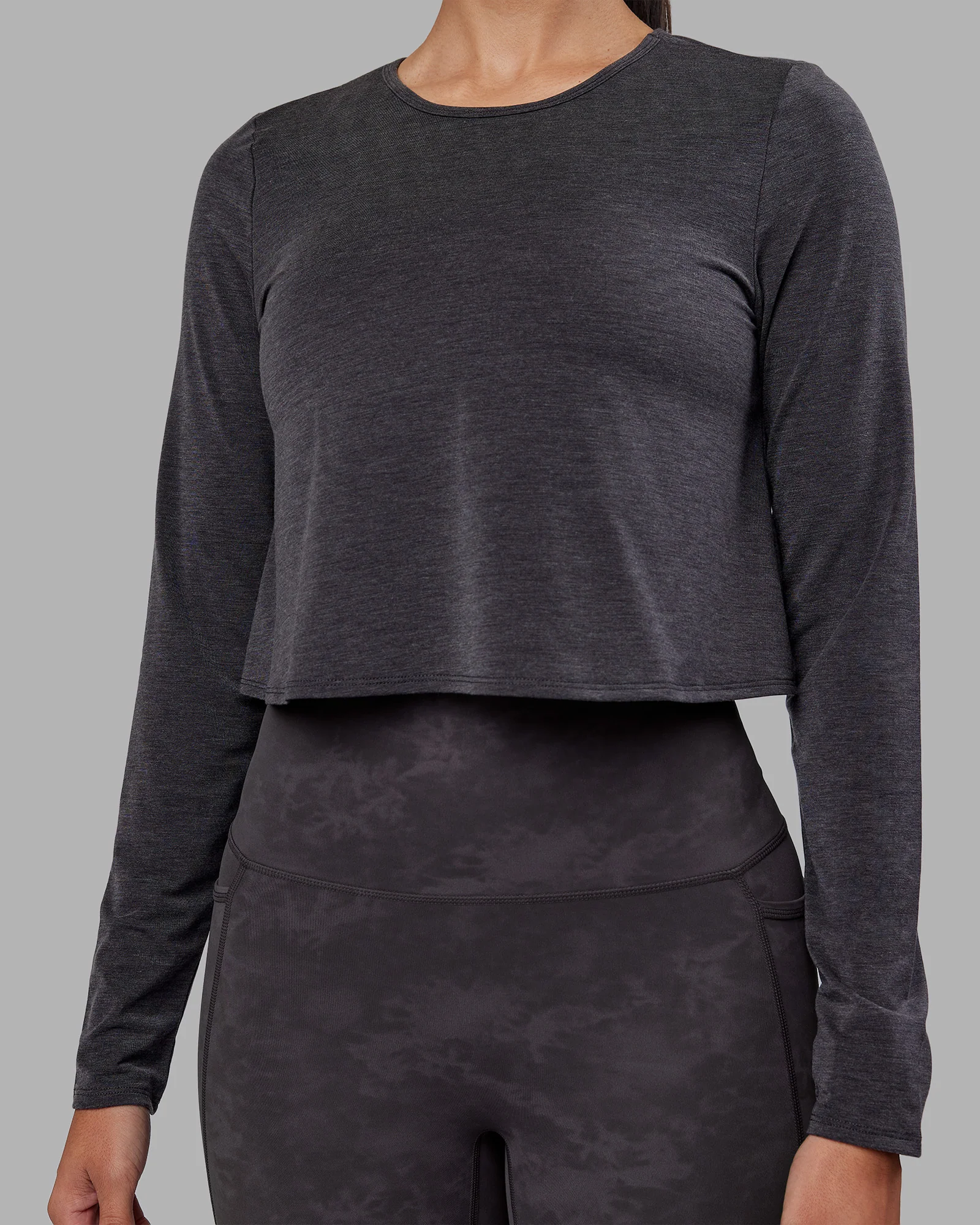 19646-breeze-long-sleeve-training-tee-black-4.webp Breeze Long Sleeve Training Tee - Black