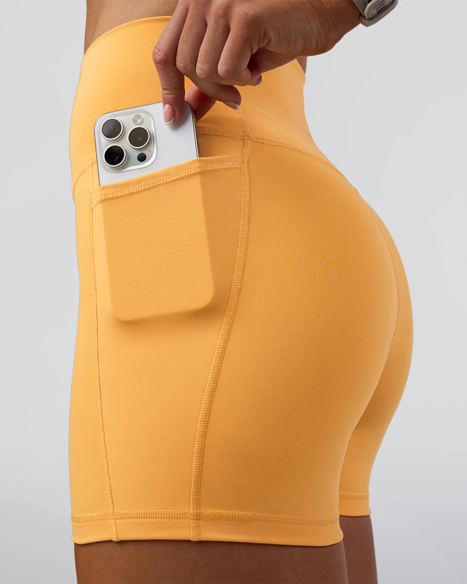 Fusion Ultra High-Rise 4" Short Pockets - Warm Apricot