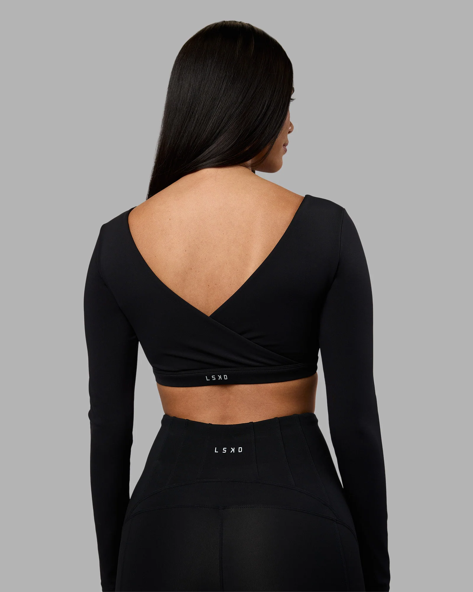 19709-aria-long-sleeve-sports-bra-black-2.webp Aria Long Sleeve Sports Bra - Black