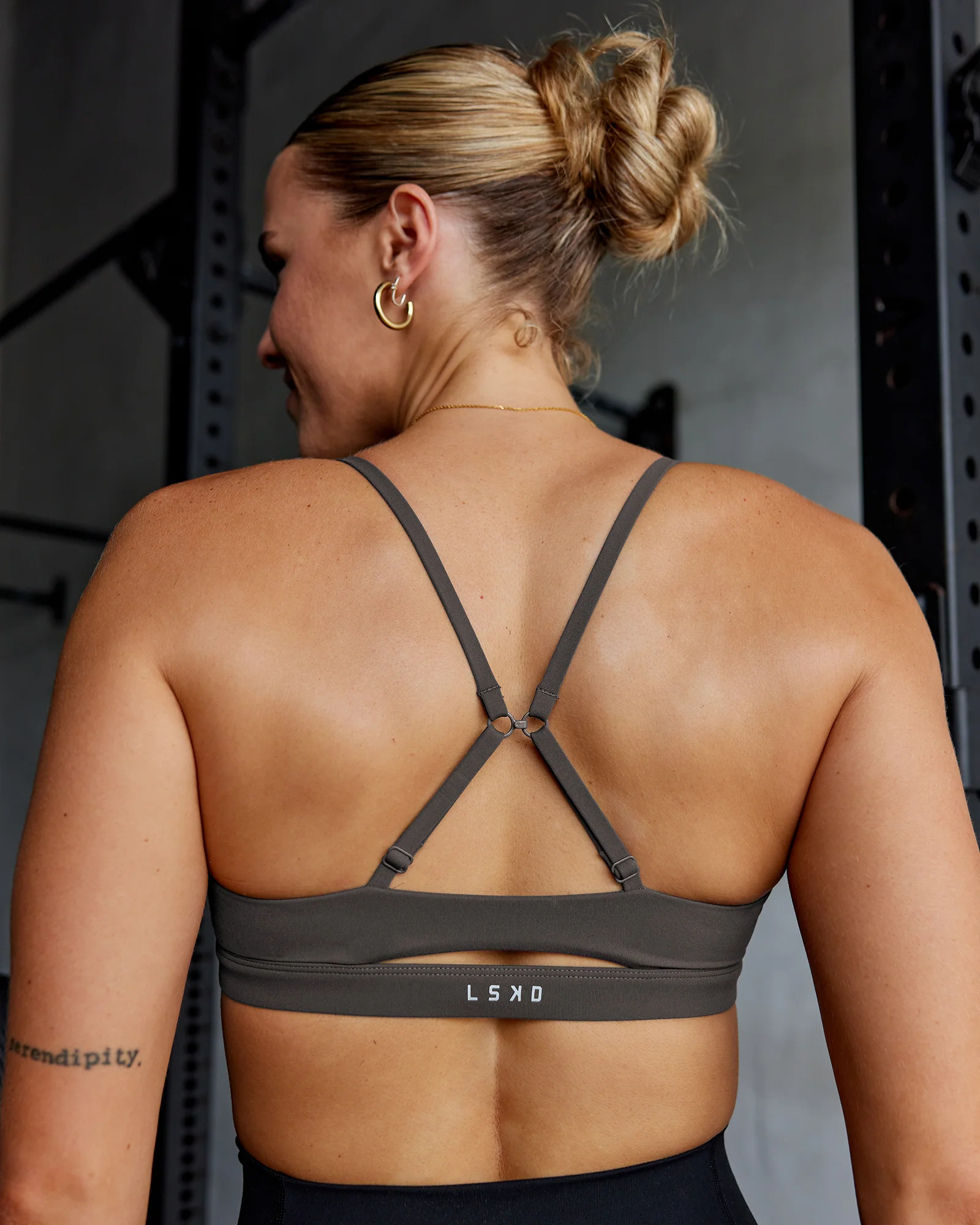 19916-essence-sports-bra-dark-storm-2.webp Essence Sports Bra - Dark Storm