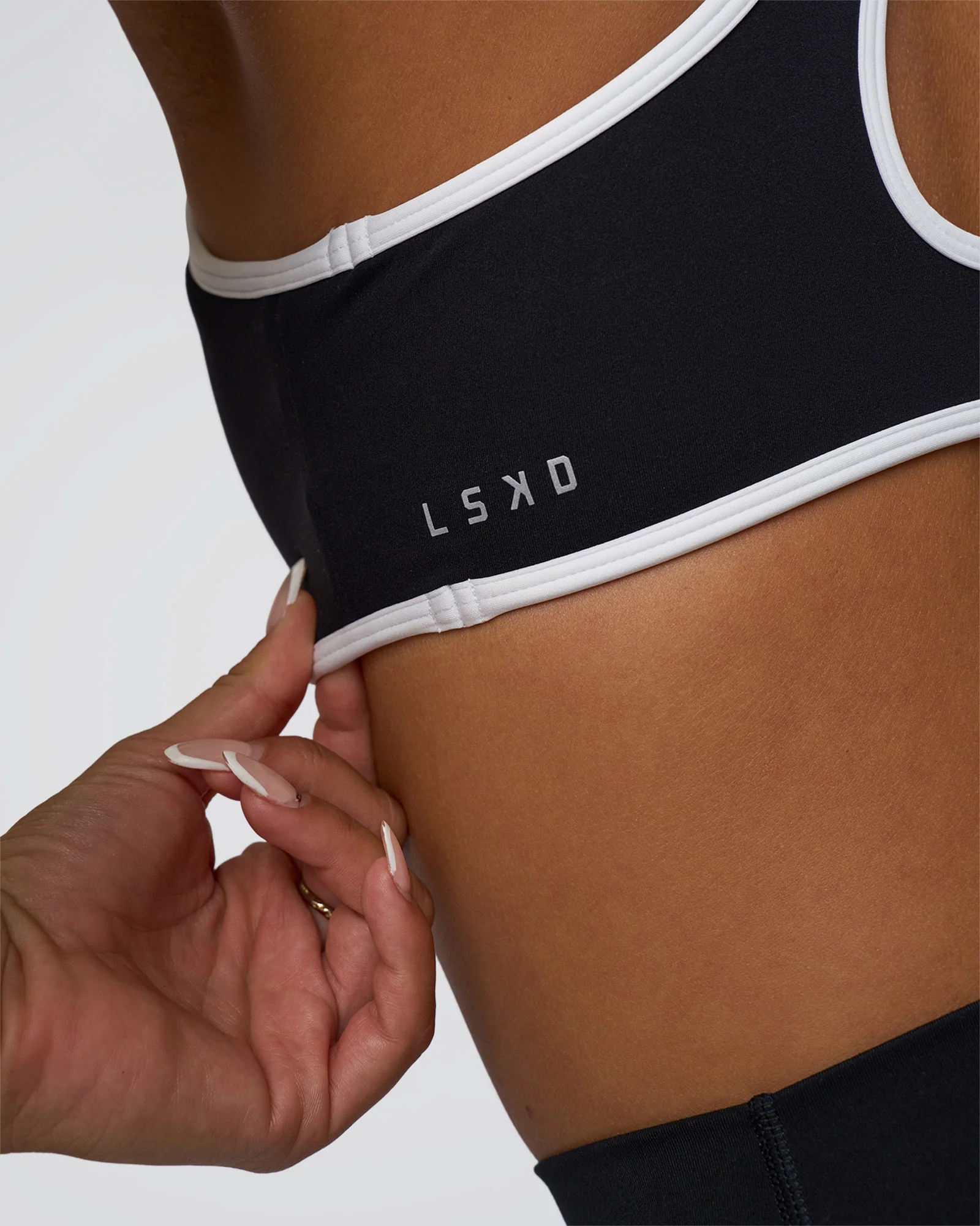 Luminous Sports Bra - Black-White