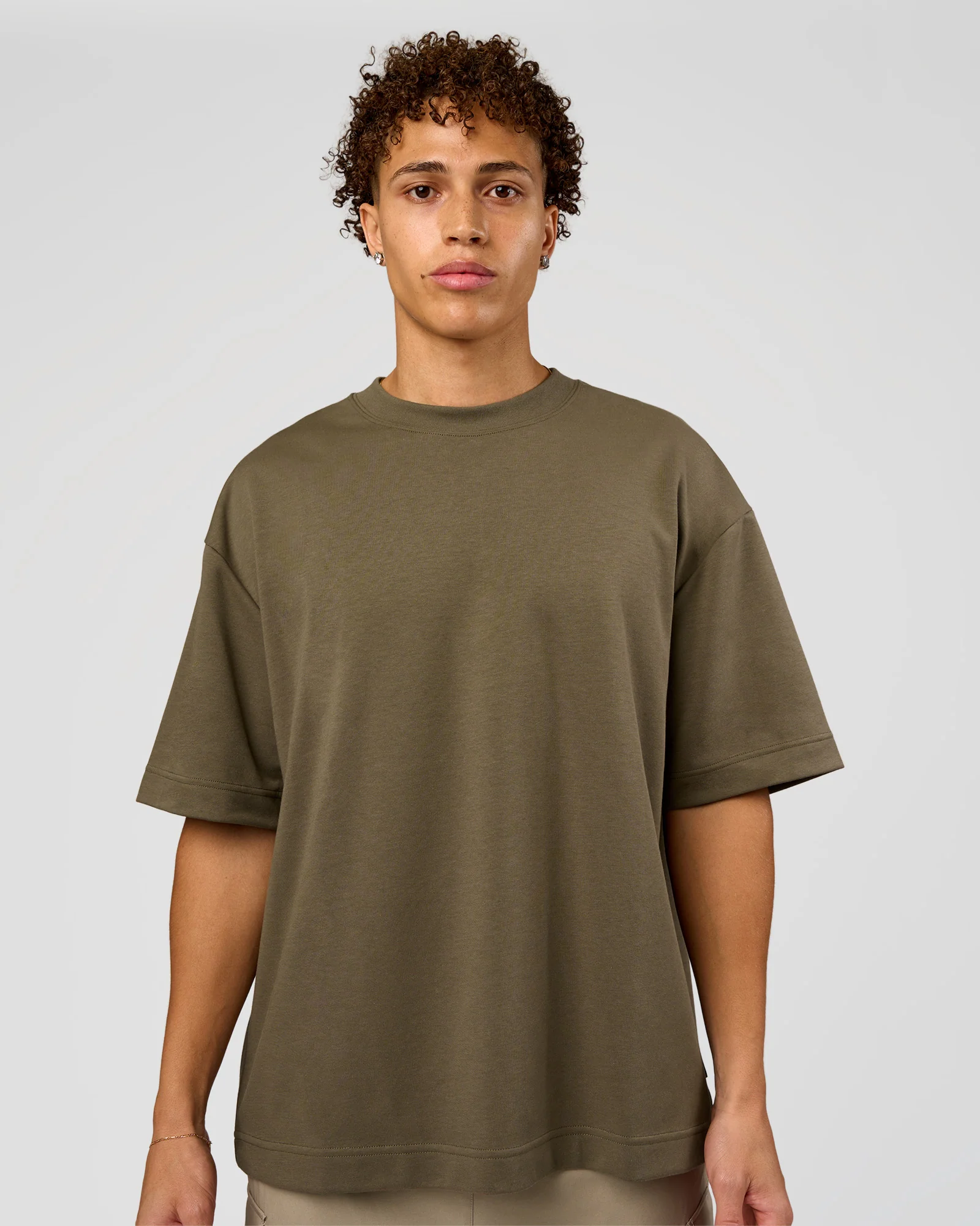 19952-afterdark-zerocrease-oversized-tee-walnut-grey-2.webp AfterDark ZeroCrease Oversized Tee - Walnut Grey