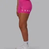 20065-evolved-ultra-high-rise-4-short-fuchsia-pink-white-3.webp Evolved Ultra High-Rise 4" Short - Fuchsia Pink-White