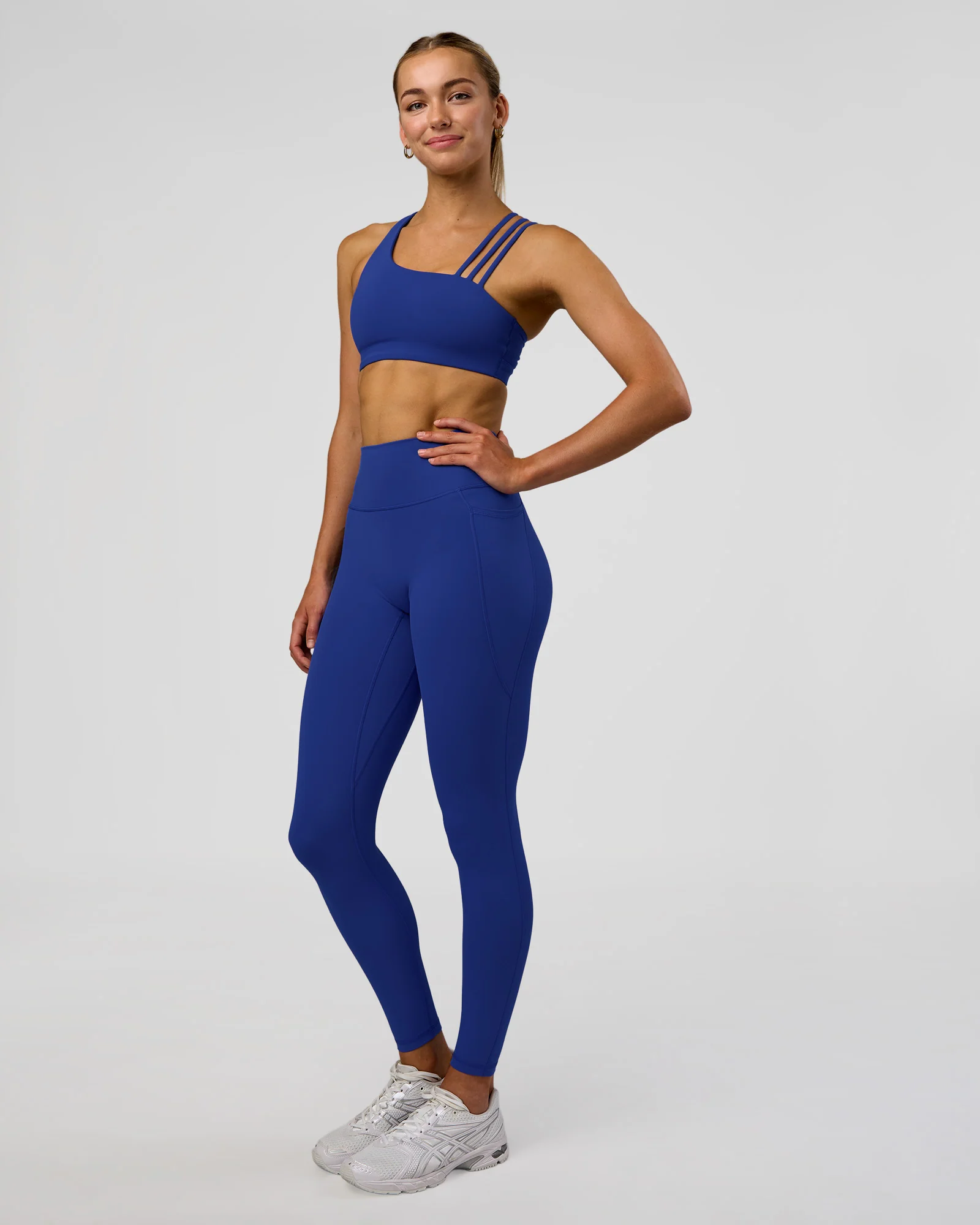 20197-fusion-ultra-high-rise-full-length-legging-pockets-electric-indigo-5.webp Fusion Ultra High-Rise Full Length Legging Pockets - Electric Indigo