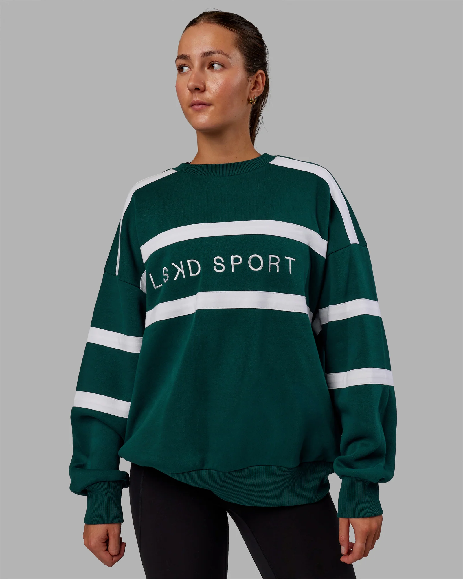 20271-collateral-sweater-oversize-dark-moss-white-5.webp Collateral Sweater Oversize - Dark Moss-White
