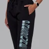 20395-static-track-pant-black-skyride-5.webp Static Track Pant - Black-Skyride