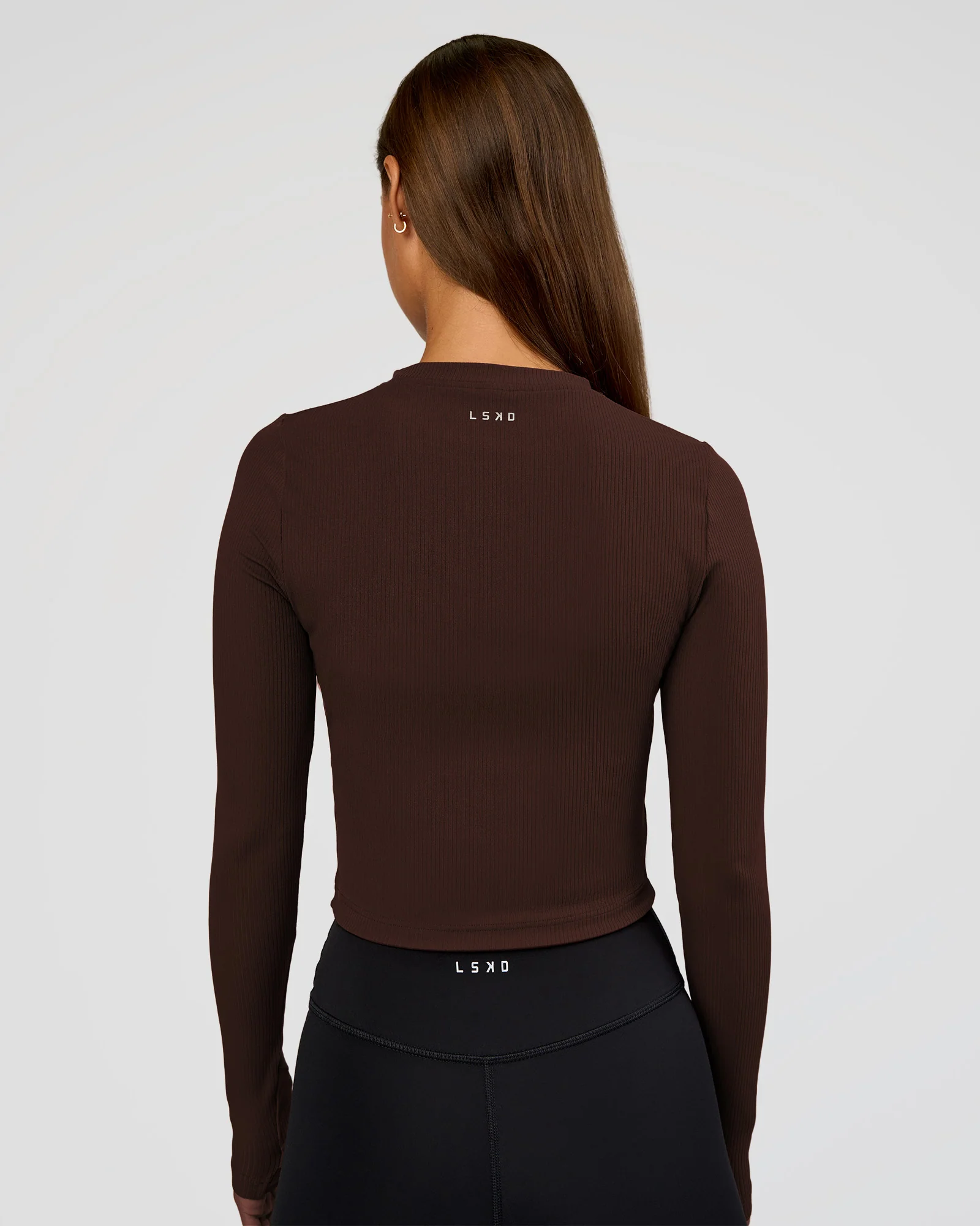 20465-flow-rib-long-sleeve-tee-hot-chocolate-4.webp Flow Rib Long Sleeve Tee - Hot Chocolate