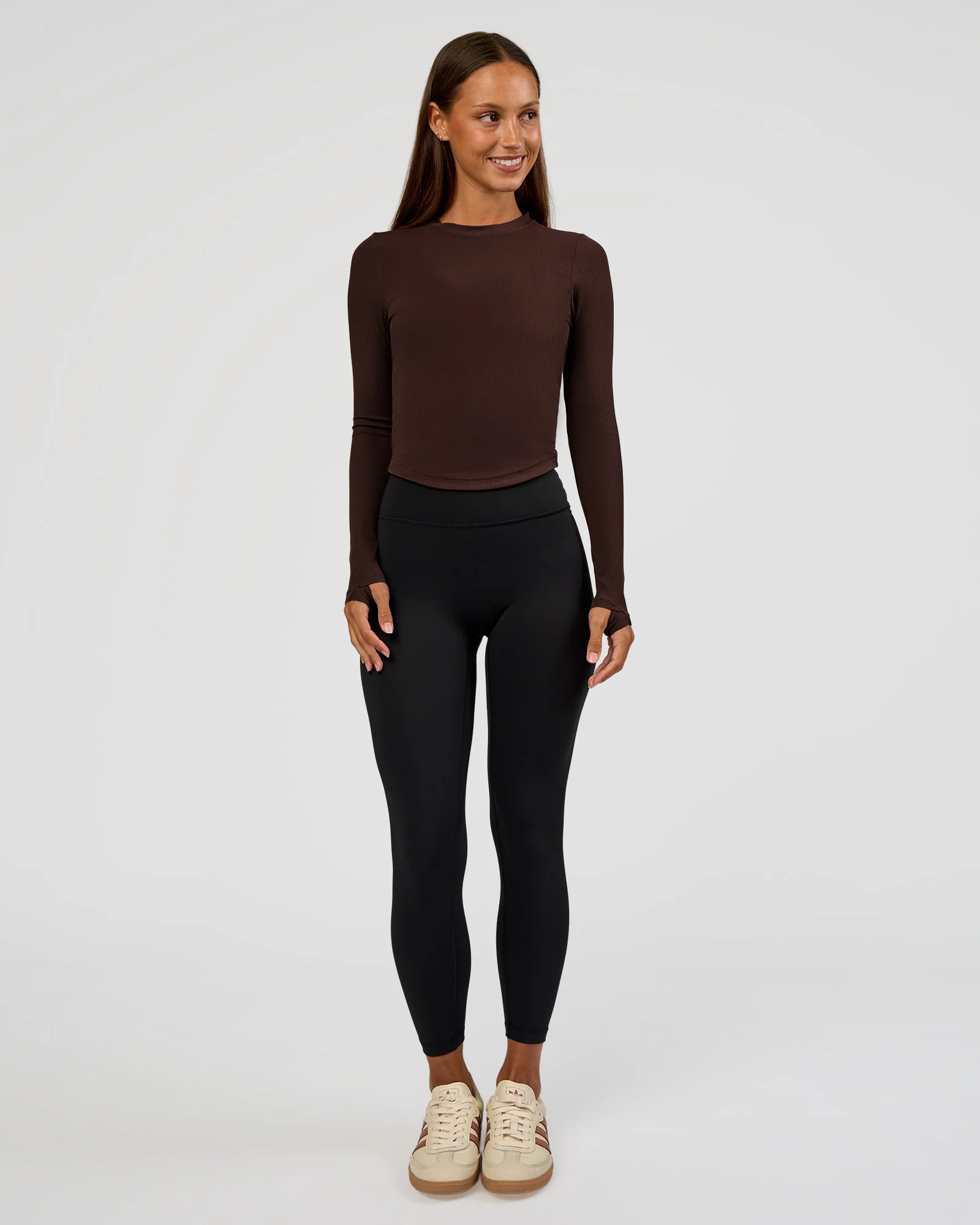 20465-flow-rib-long-sleeve-tee-hot-chocolate-6.webp Flow Rib Long Sleeve Tee - Hot Chocolate