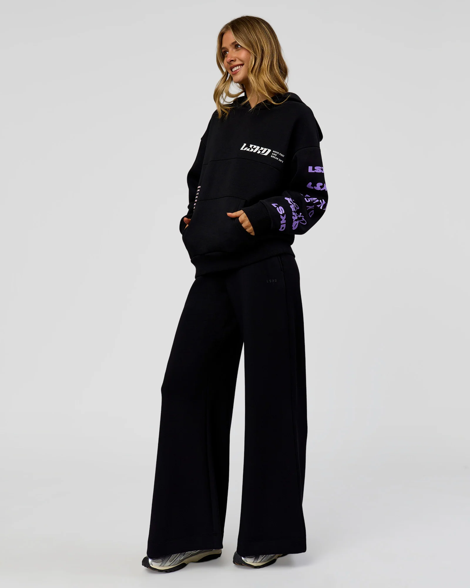 2048-deconstructed-fleece-hoodie-caviar-marshmallow-pale-lilac-15.webp Deconstructed Fleece Hoodie - Caviar-Marshmallow-Pale Lilac