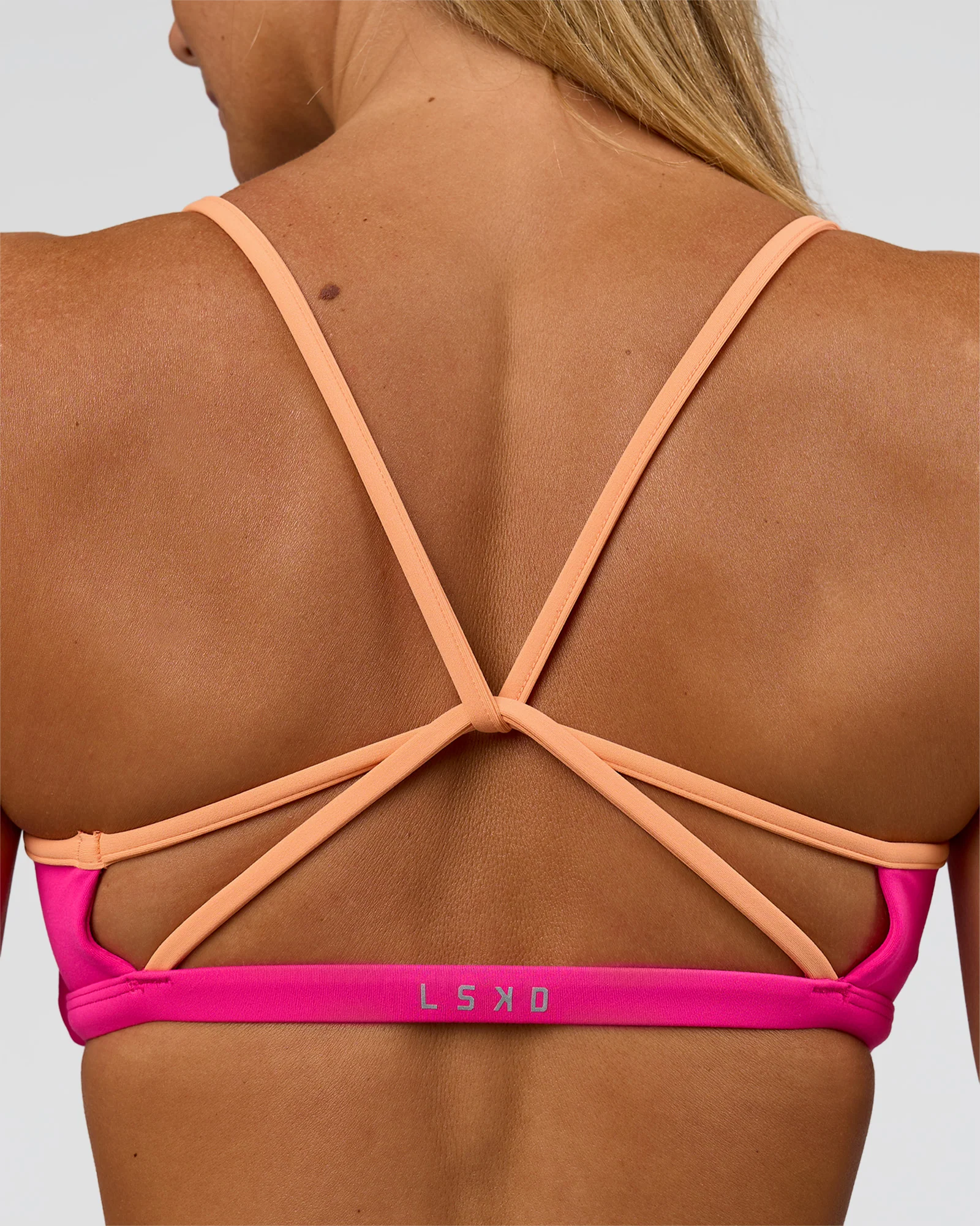 2057-tempo-sports-bra-ultra-pink-cantaloupe-6.webp Tempo Sports Bra - Ultra Pink-Cantaloupe